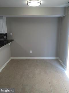 QUEENS LANDING - Residential Lease