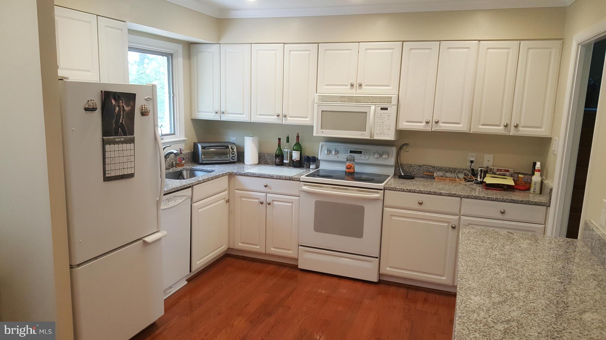 LAKE RIDGE - Residential