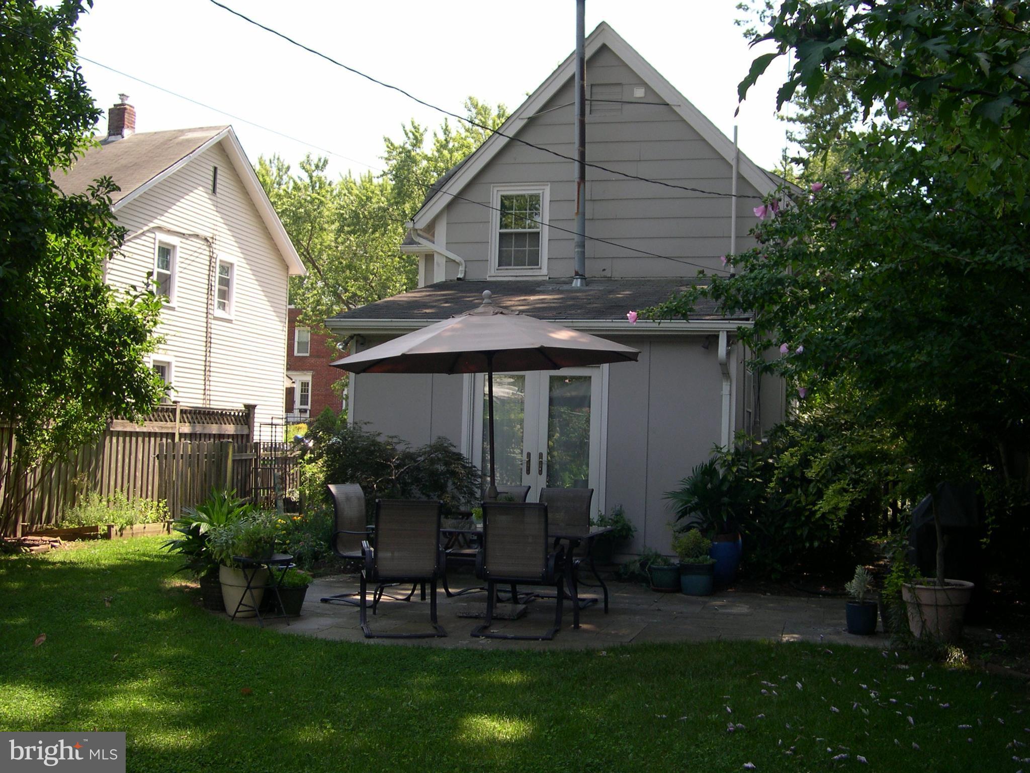 ROSEMONT - Residential Lease