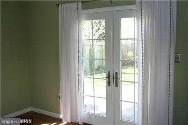 ROSEMONT - Residential Lease