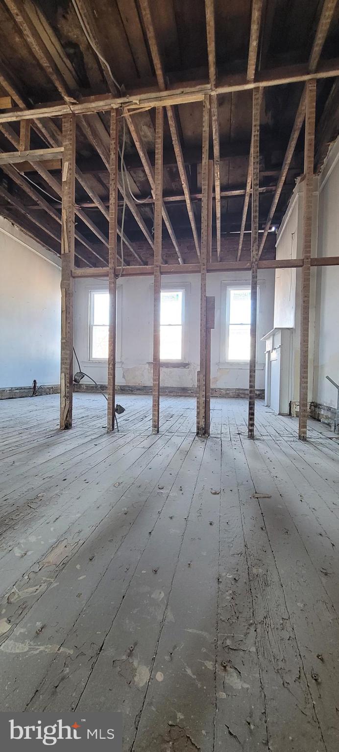 DRUID HEIGHTS - Residential