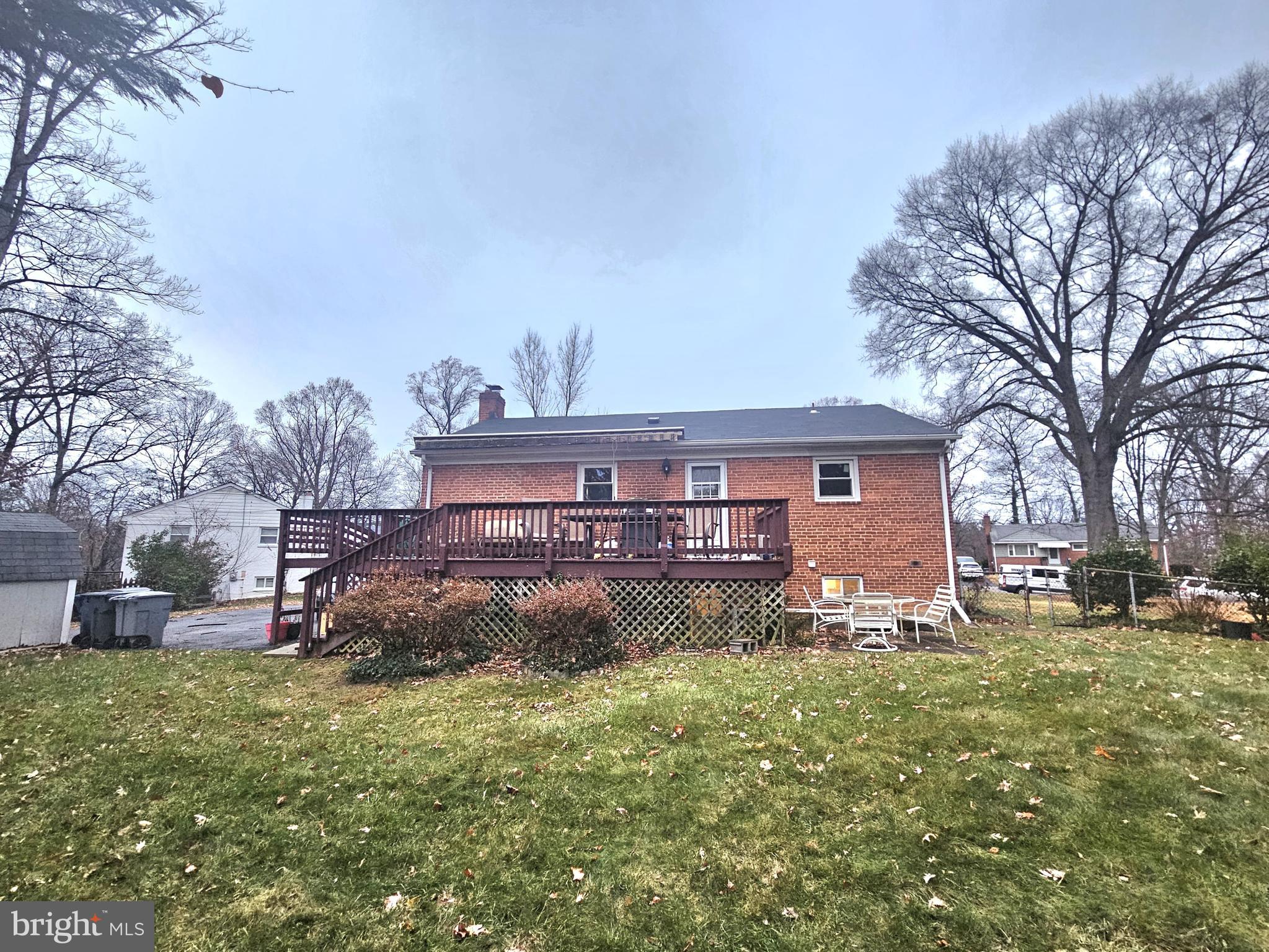 BROYHILL PARK - Residential Lease