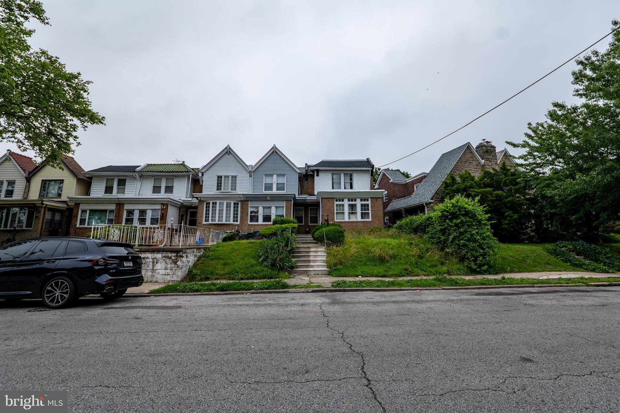WEST OAK LANE - Residential