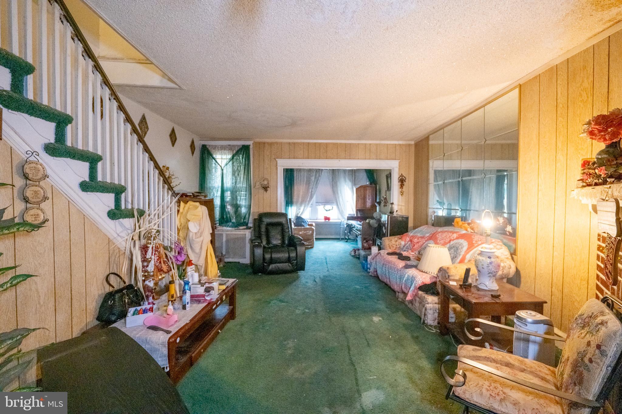 WEST OAK LANE - Residential