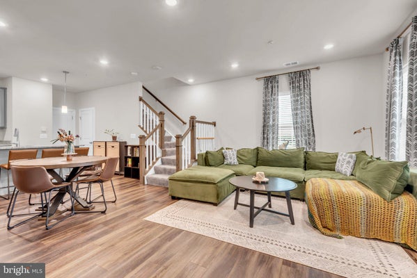 5640 LANTEEN ST, LANHAM, MD 20706 - Image 996895f616db4eaeb573ffb045c7c652/802992661
