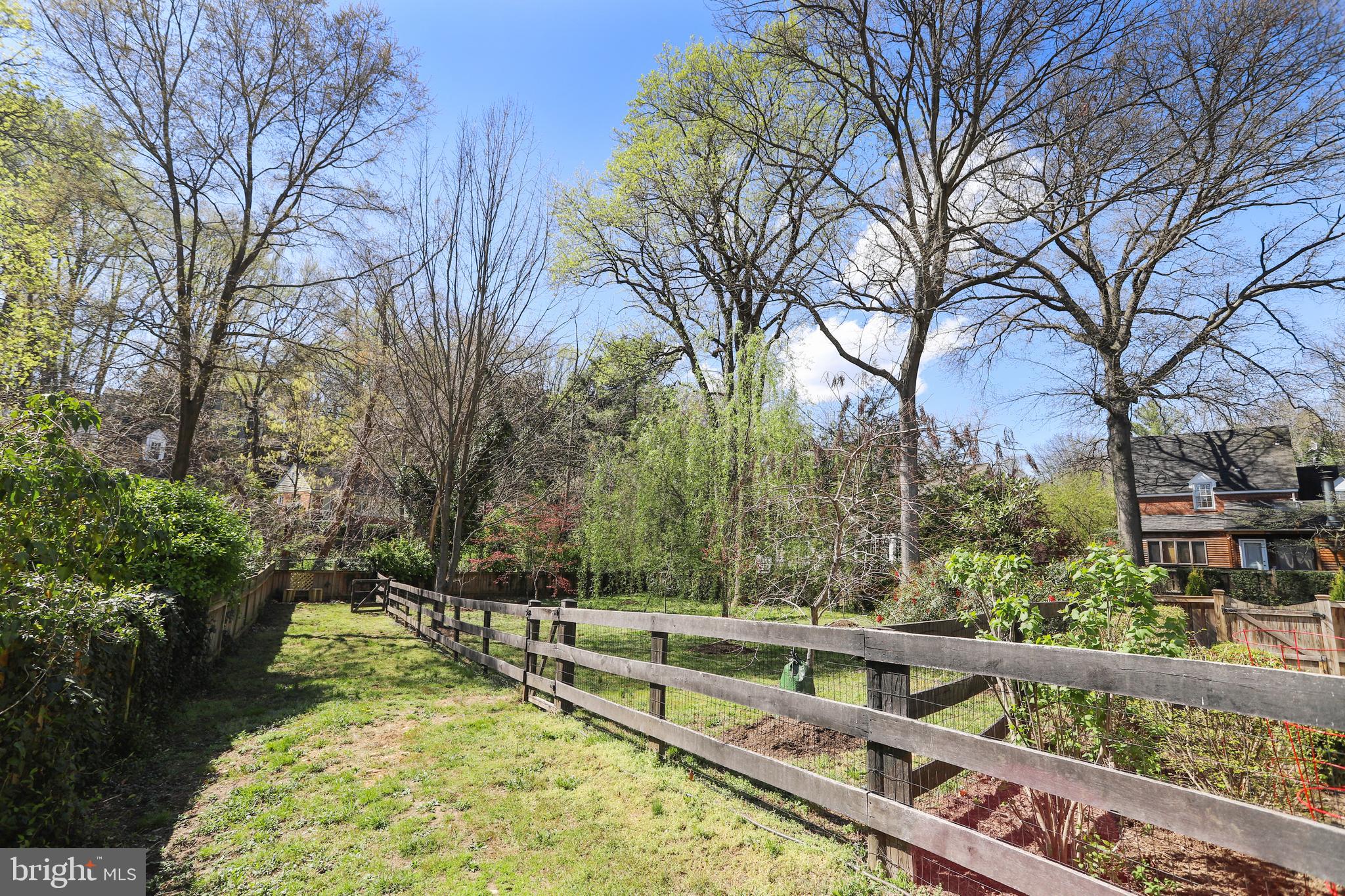 BRADDOCK HEIGHTS - Residential