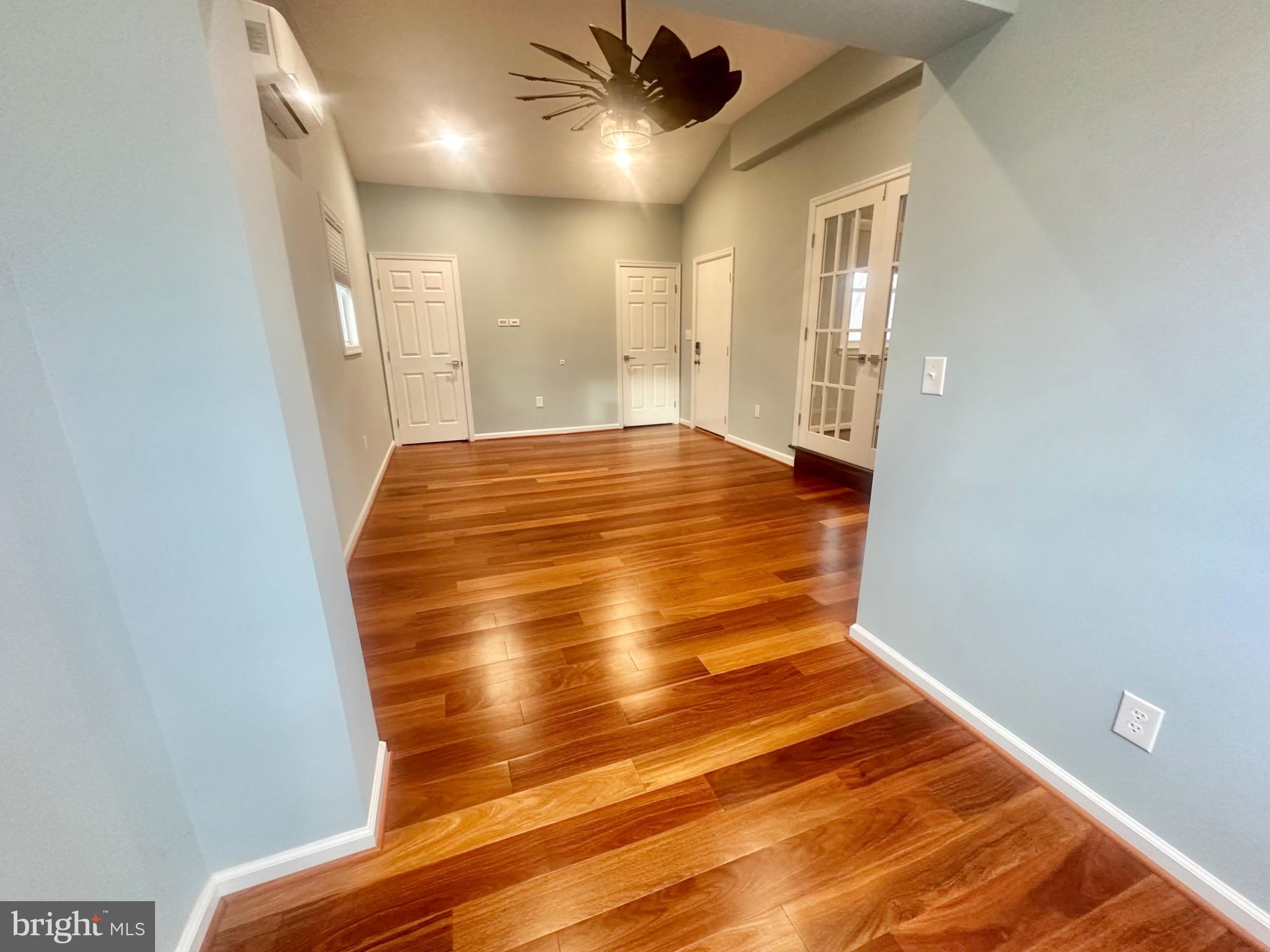 WOODLAWN TERRACE - Residential