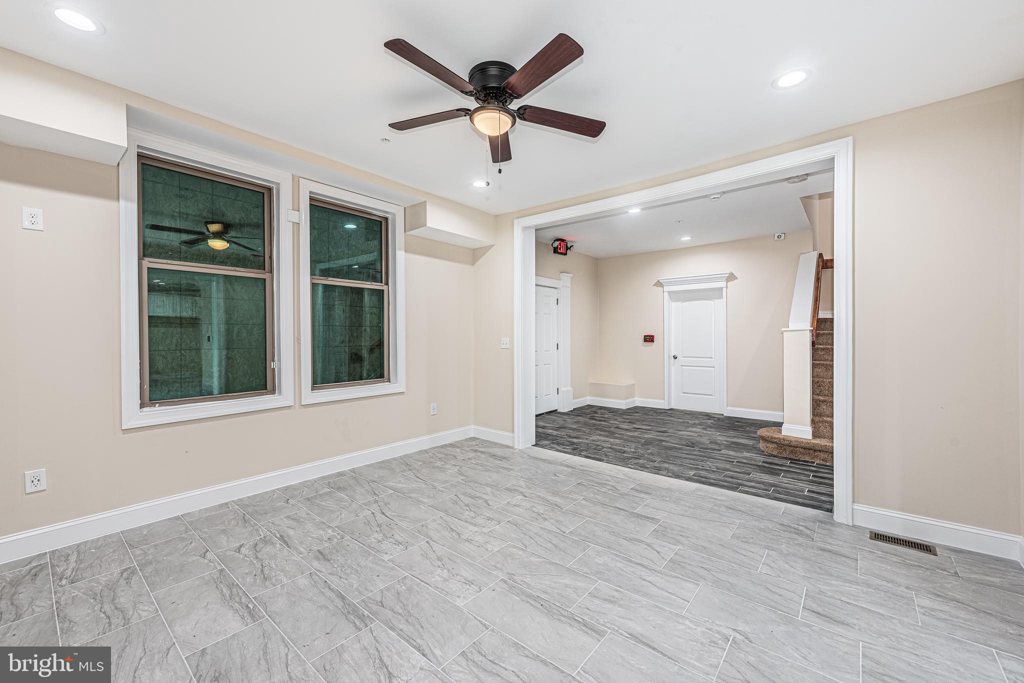 WINDSOR HILLS - Residential