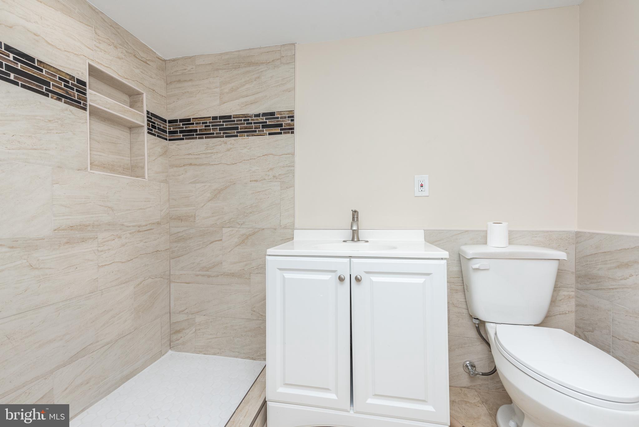 WINDSOR HILLS - Residential