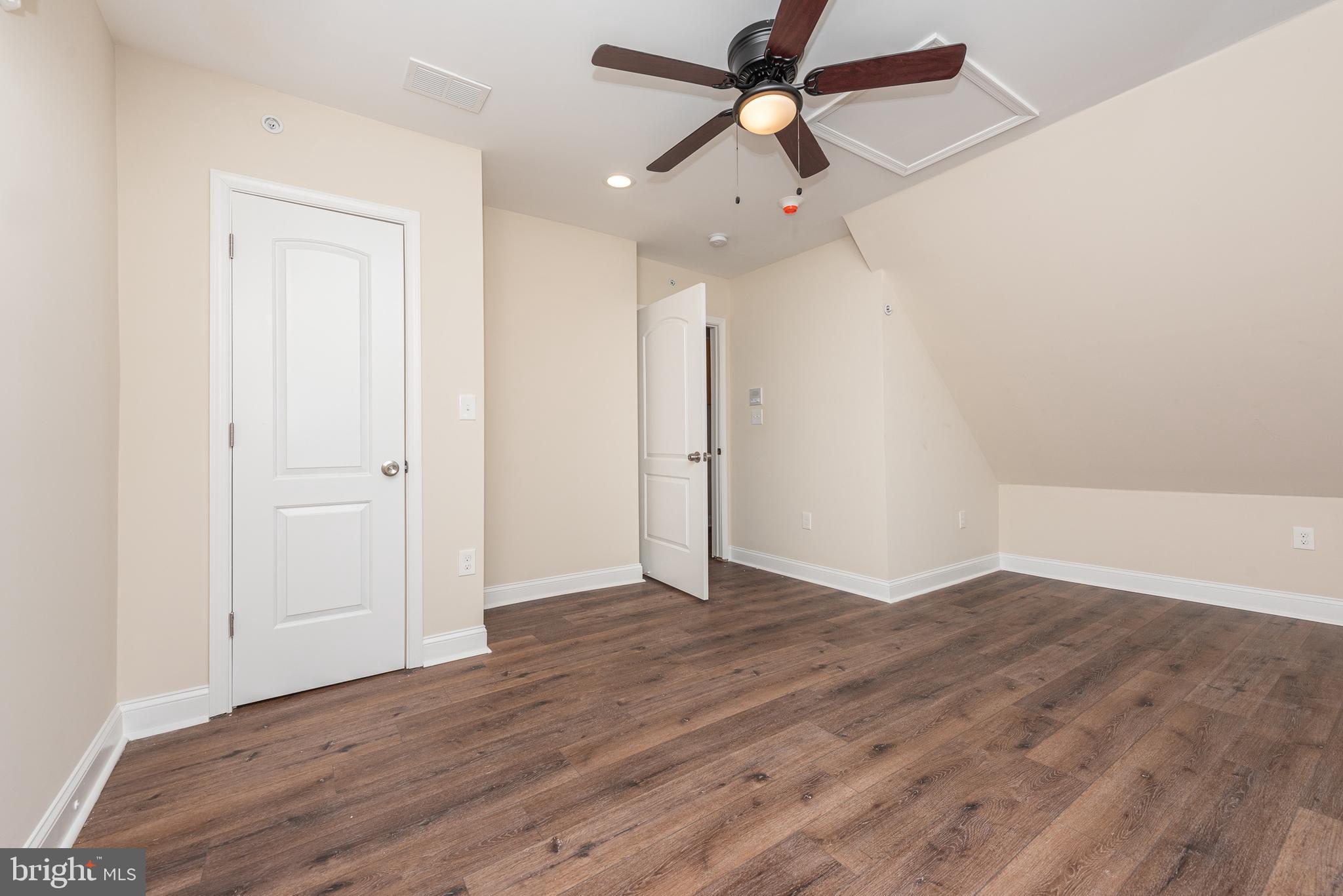 WINDSOR HILLS - Residential