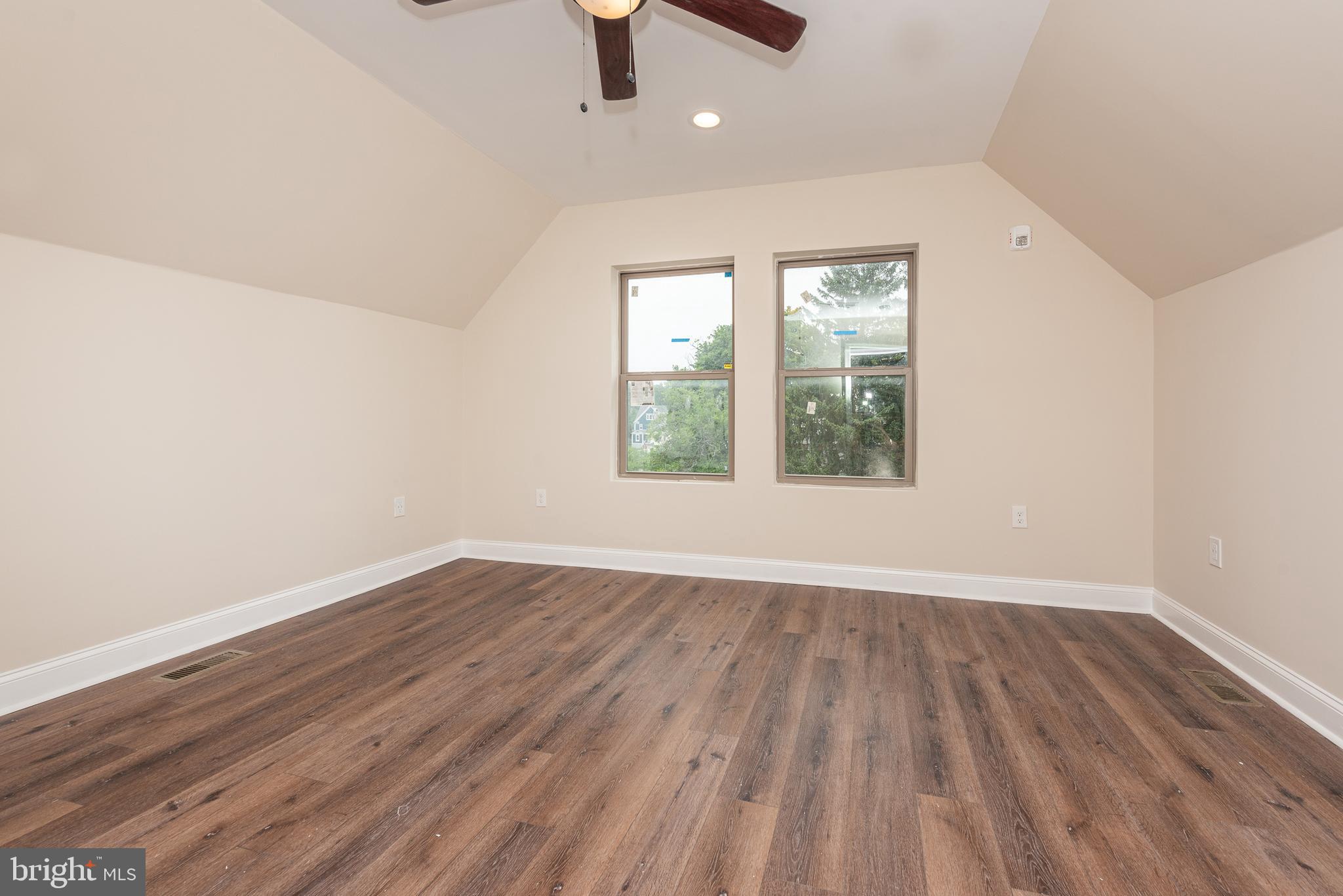 WINDSOR HILLS - Residential