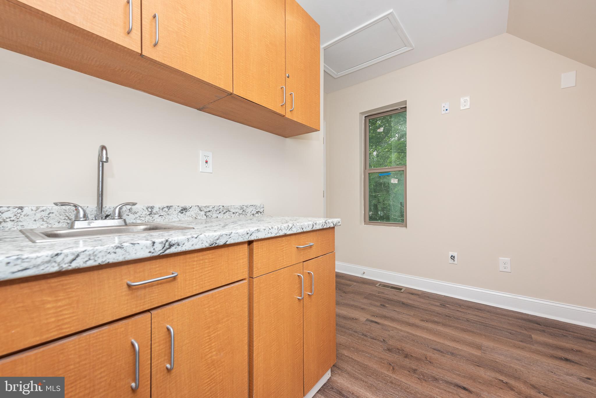 WINDSOR HILLS - Residential