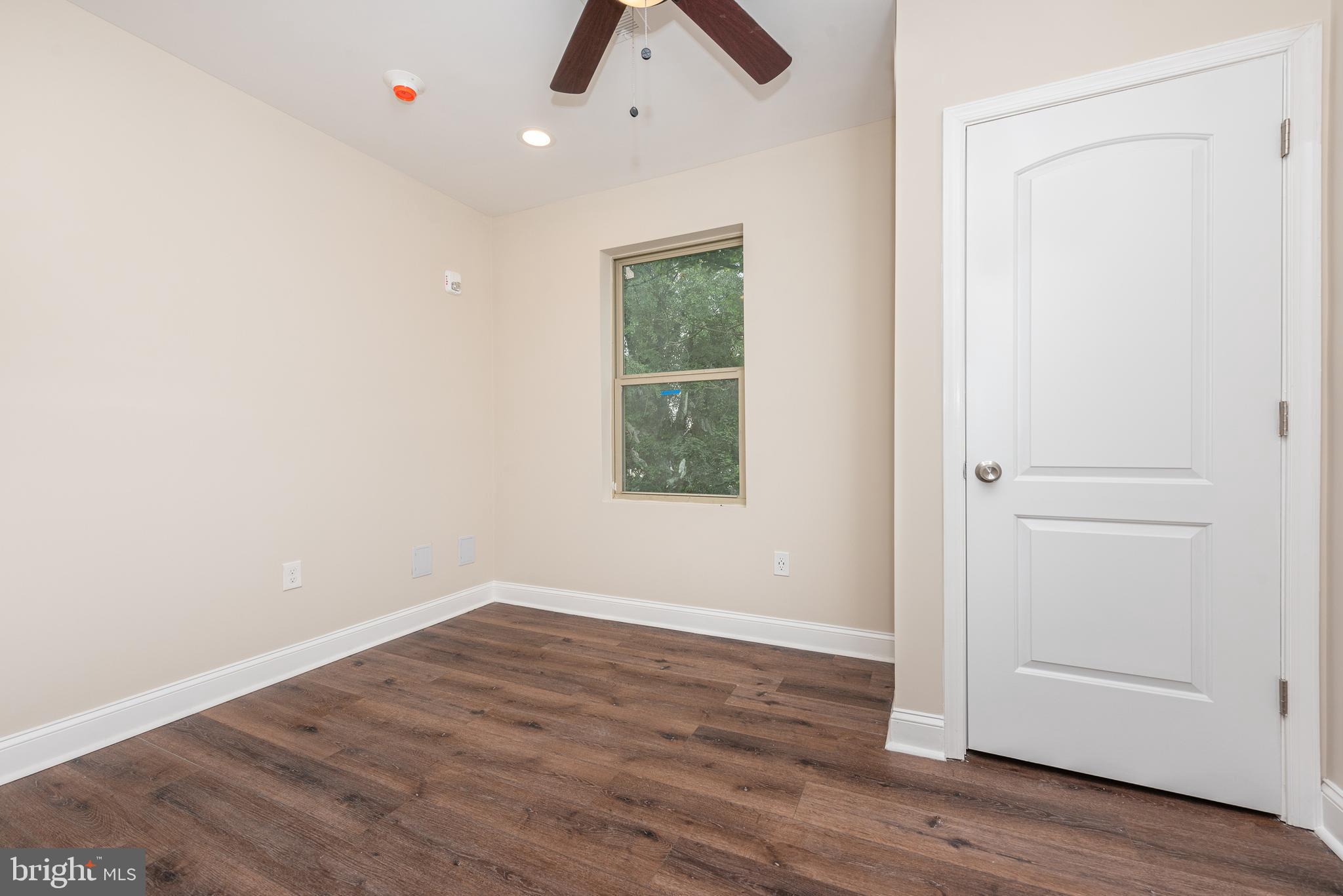 WINDSOR HILLS - Residential