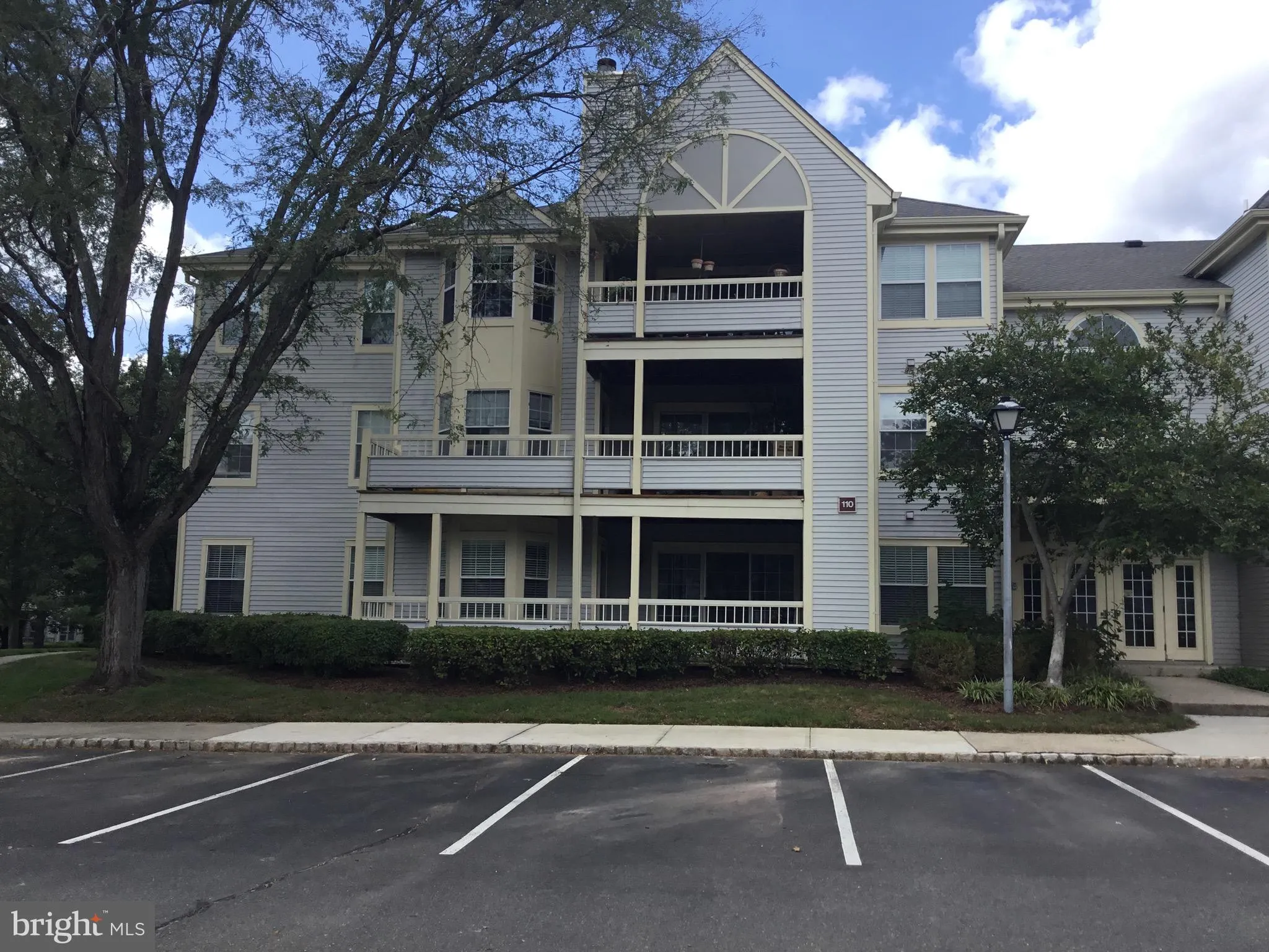 Princeton, New Jersey 08540, United States, 2 Bedrooms Bedrooms, ,2 BathroomsBathrooms,Residential,Active,206556