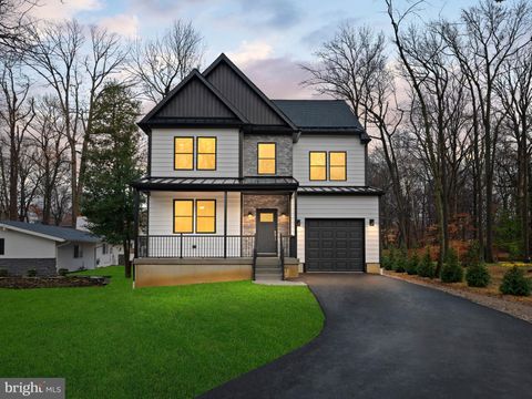 Photo of 306 Cherry Hill Blvd, CHERRY HILL, NJ 08002 (MLS # NJCD2107014)