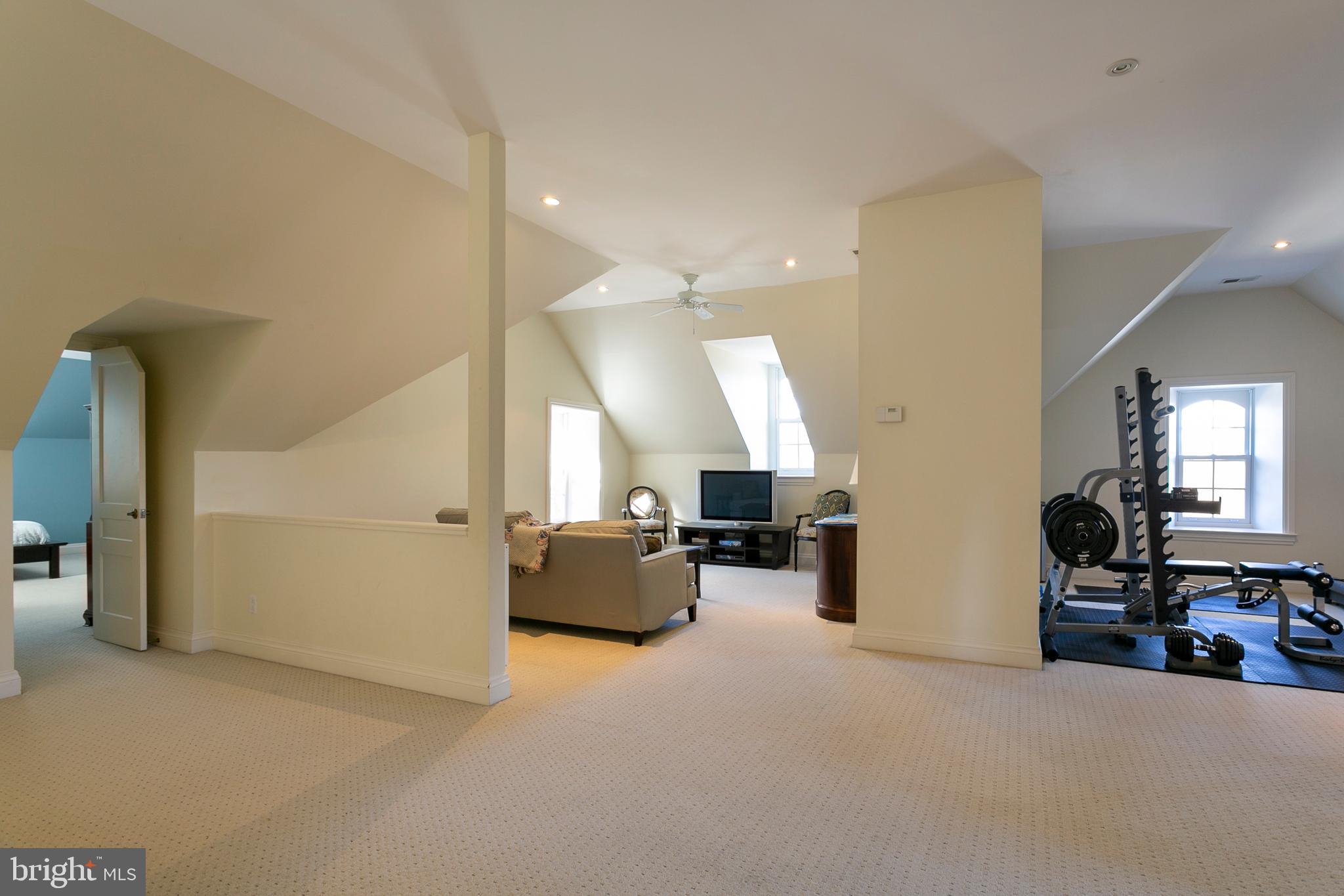 WYNDMOOR - Residential