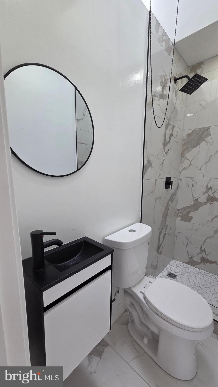 OXFORD CIRCLE - Residential