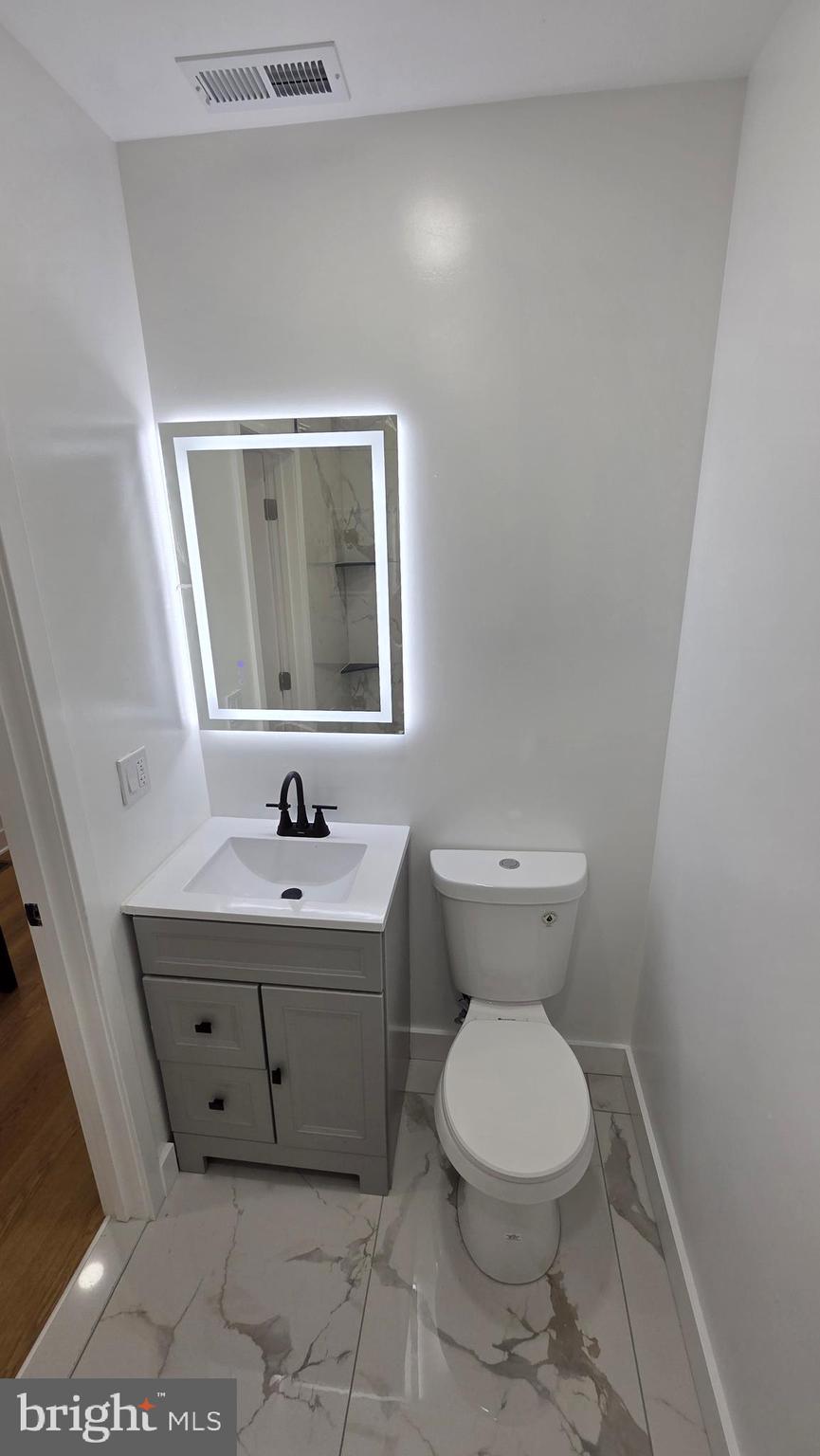 OXFORD CIRCLE - Residential