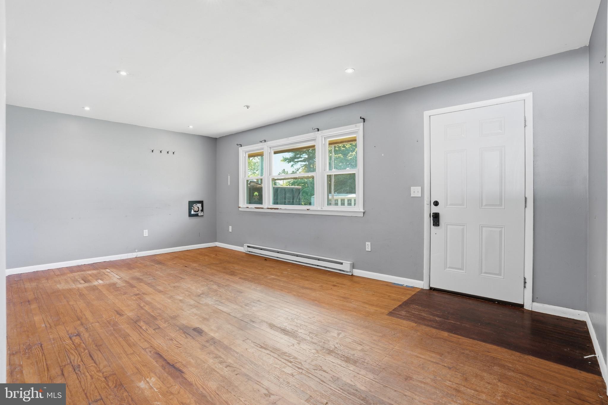 3 LOWBER STREET