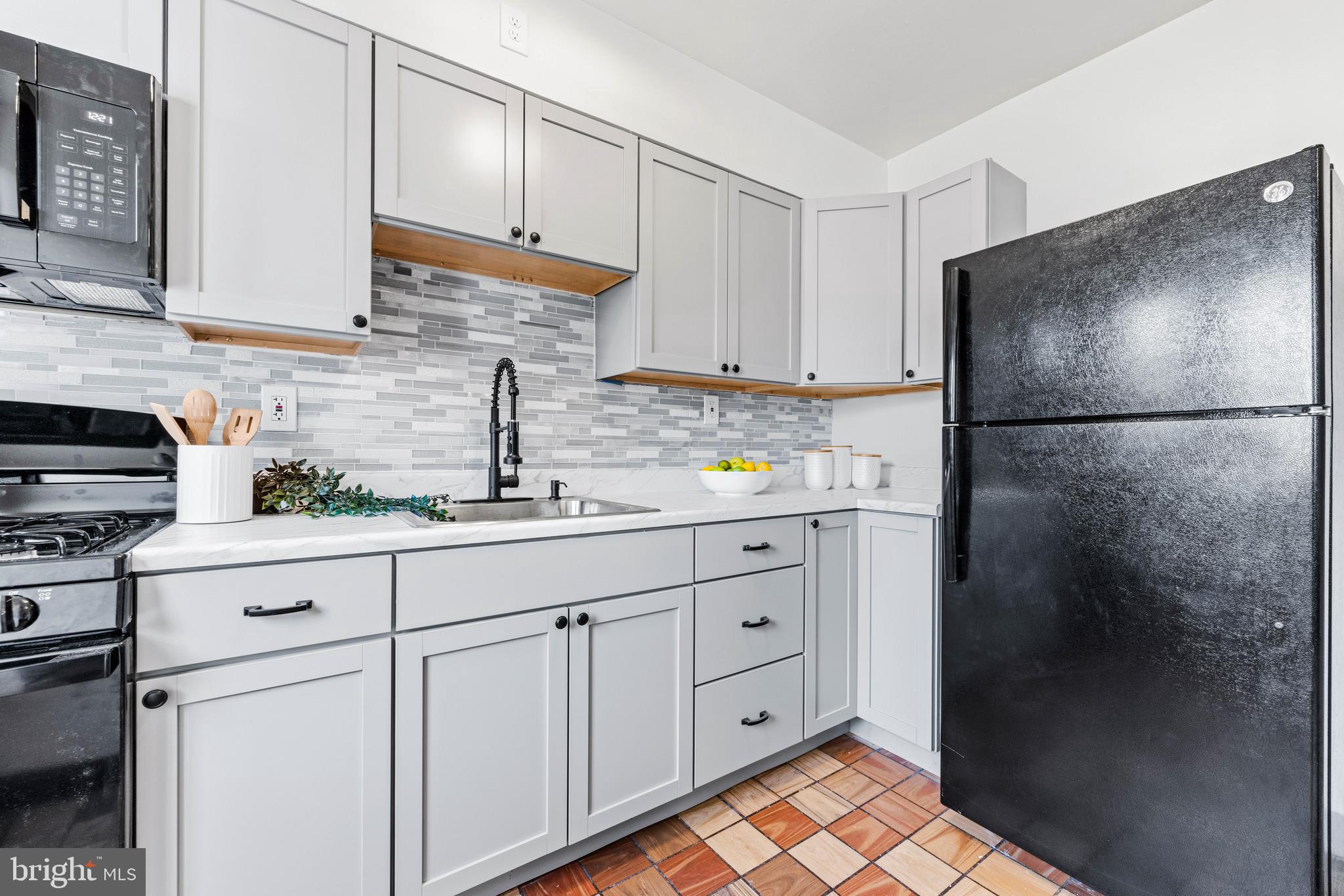 CEDONIA - Residential