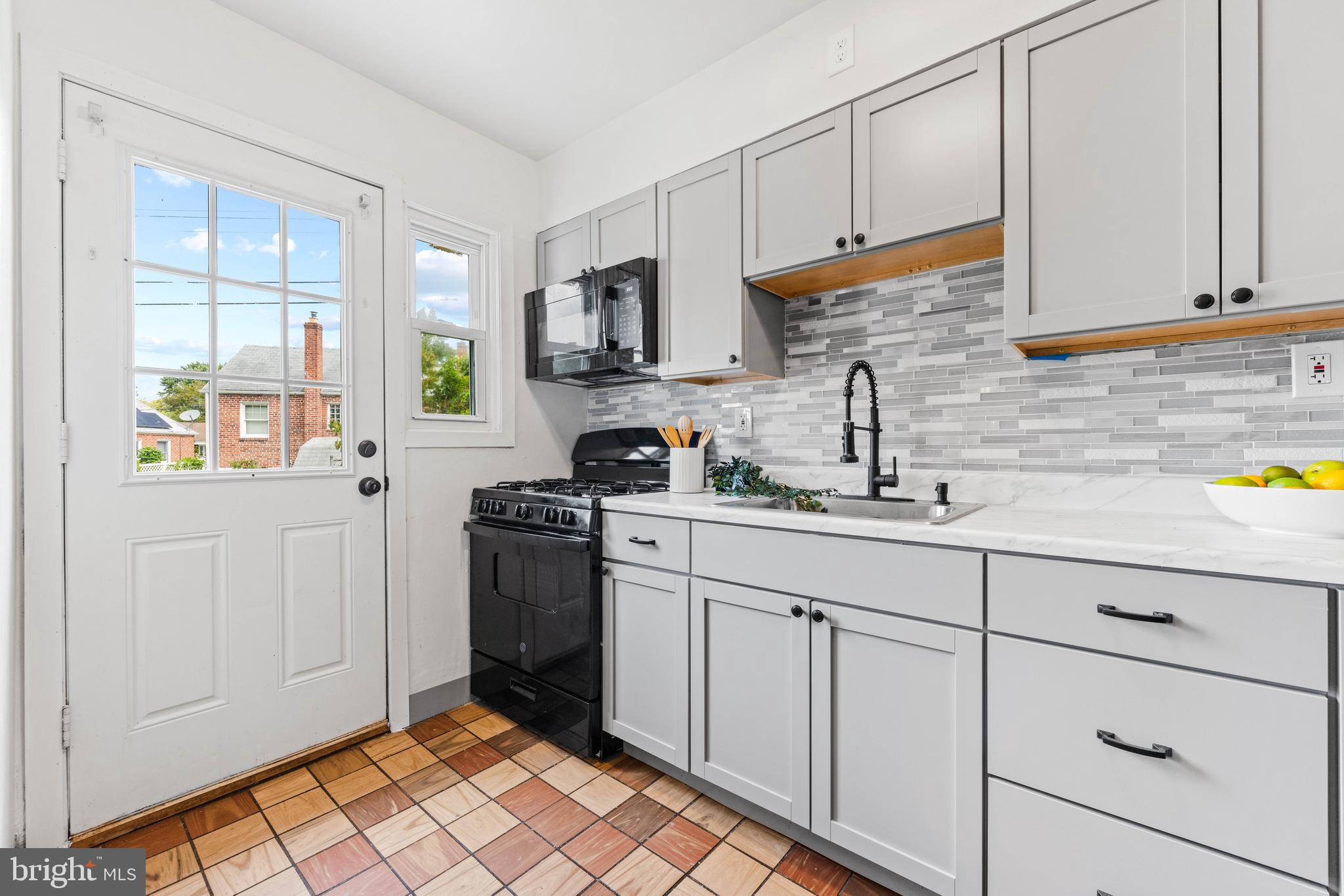 CEDONIA - Residential