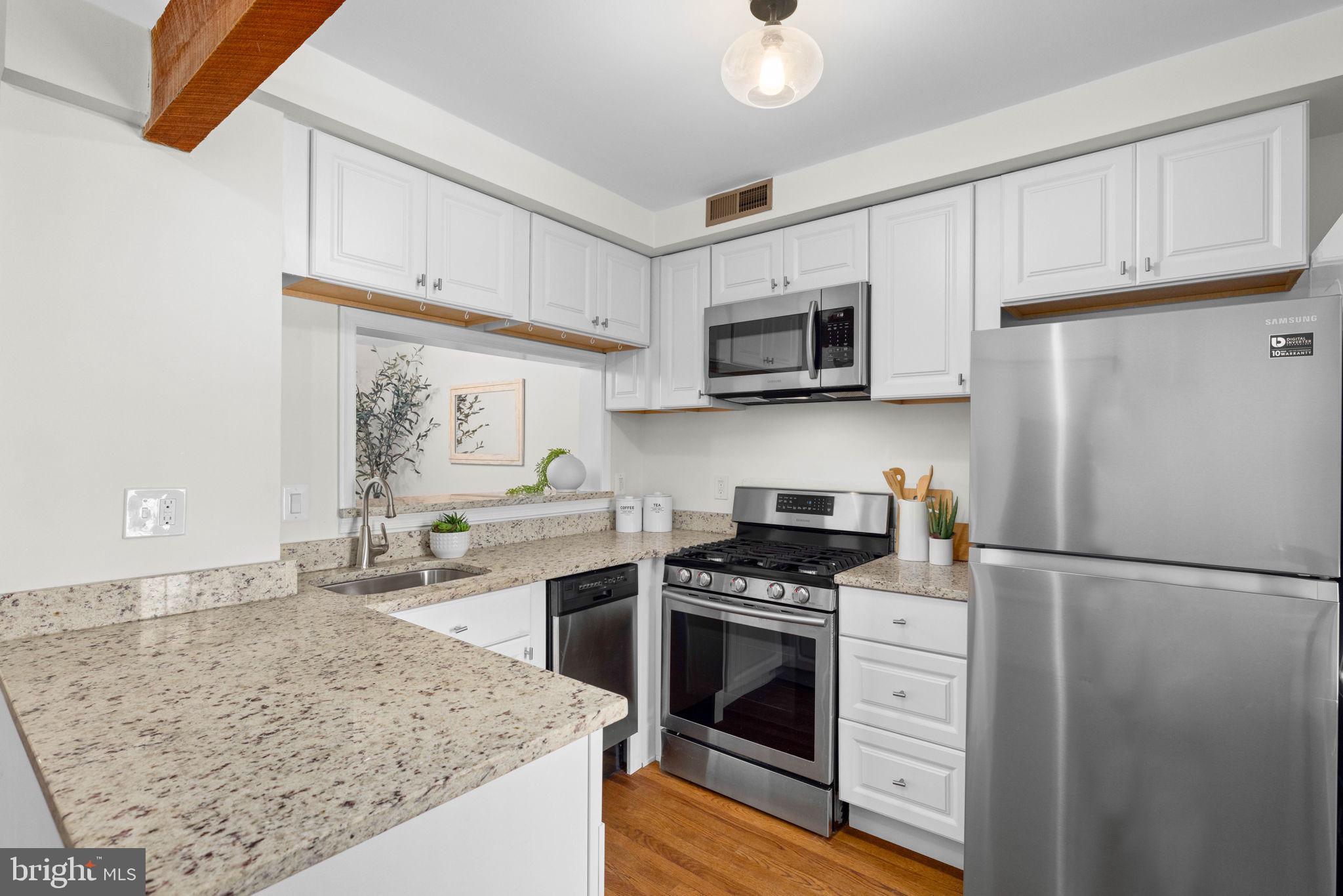 CAPITOL HILL - Residential Lease