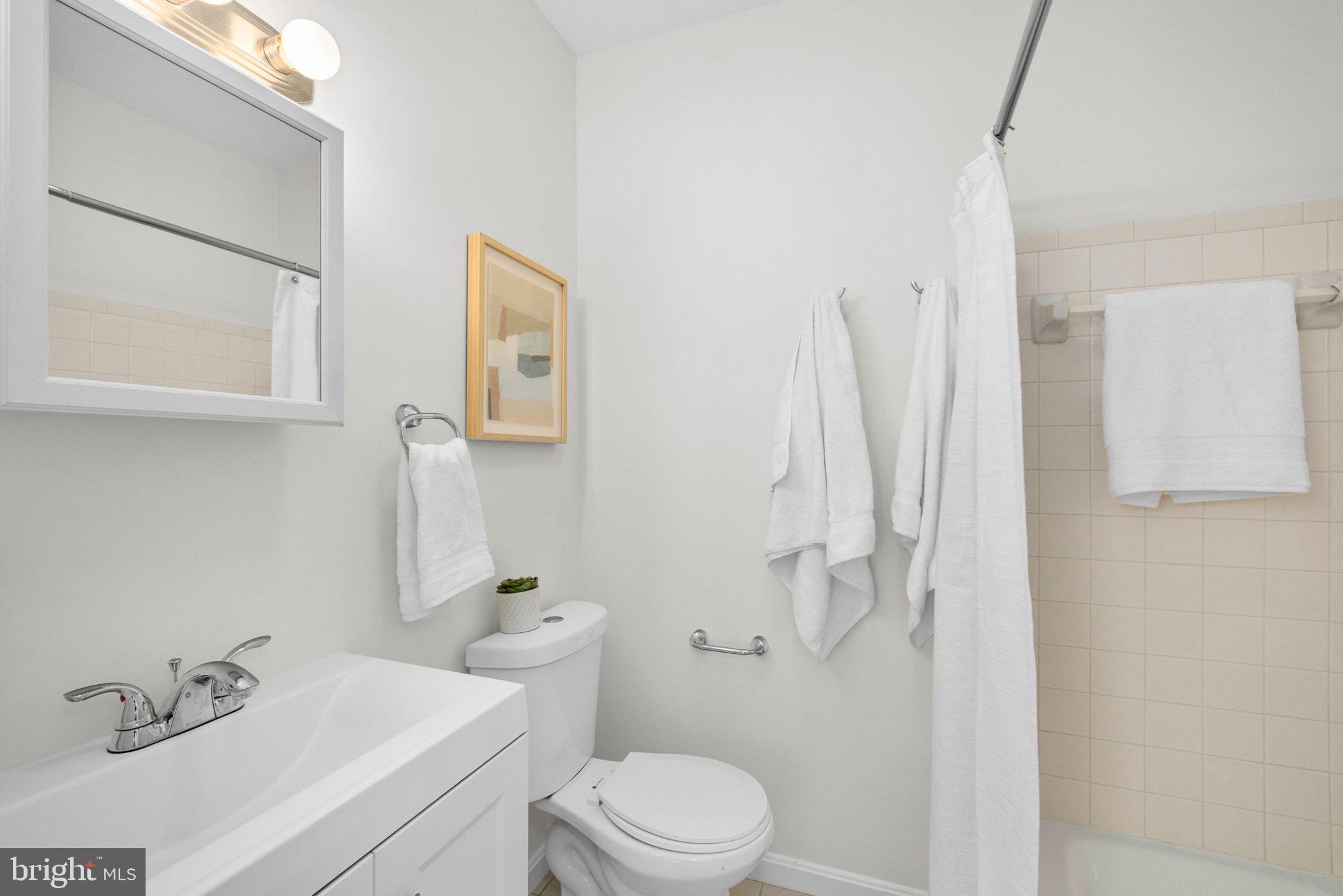 CAPITOL HILL - Residential Lease