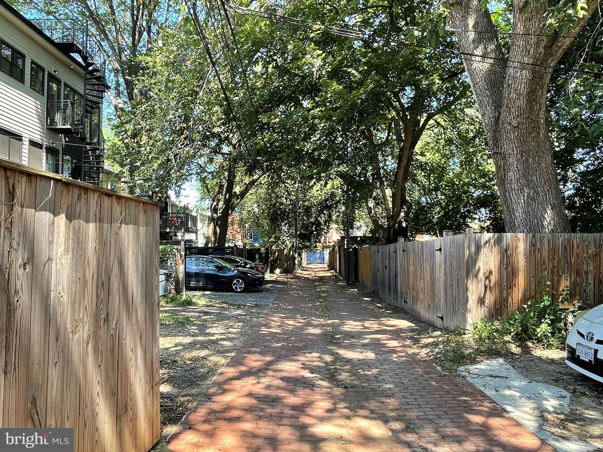 CAPITOL HILL - Residential Lease