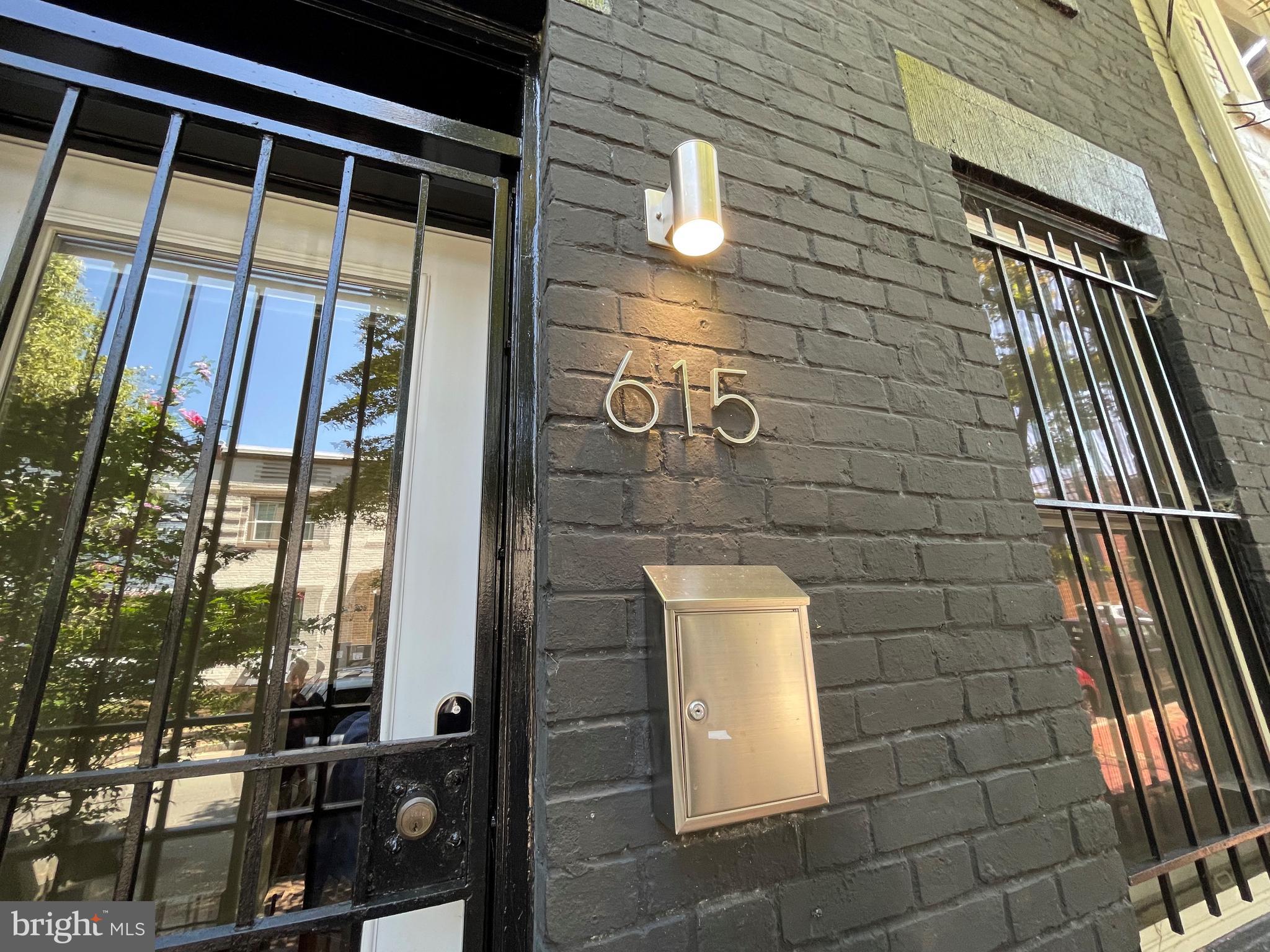 CAPITOL HILL - Residential Lease