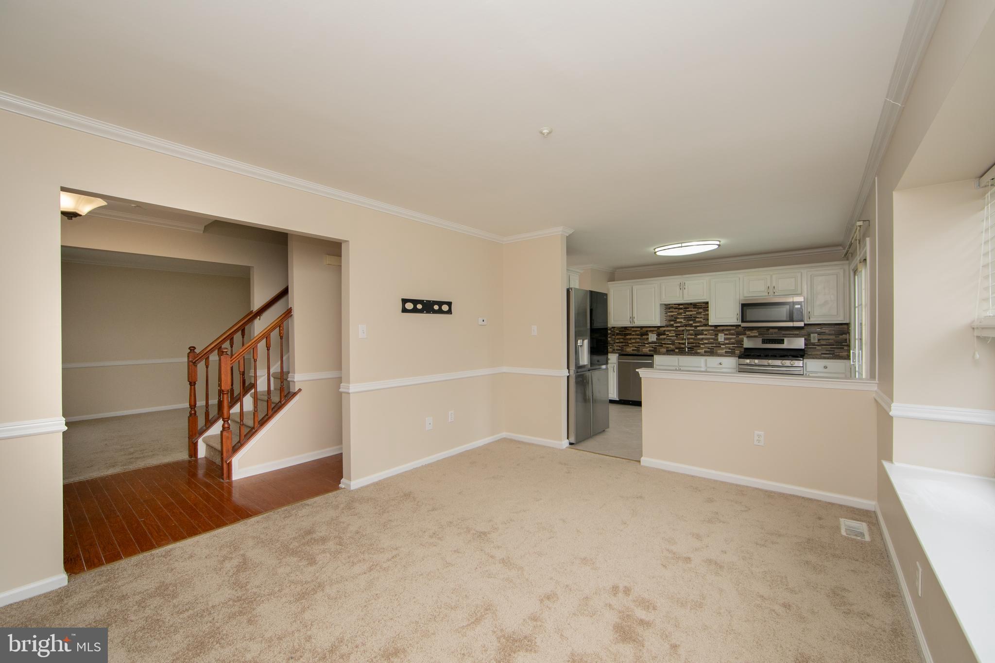 1801 BEACON HILL DRIVE