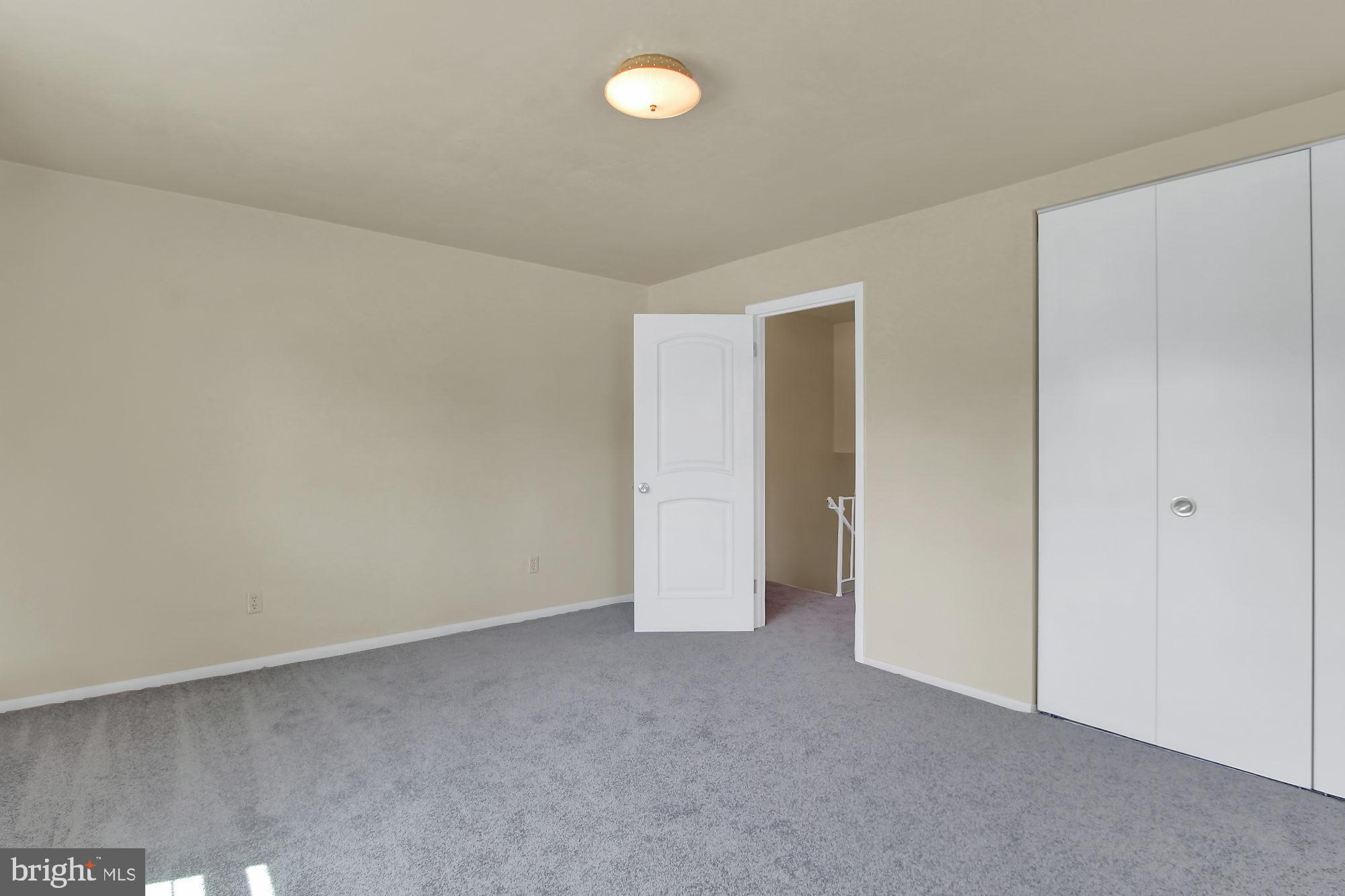 COLONY PARK CONDOS - Residential