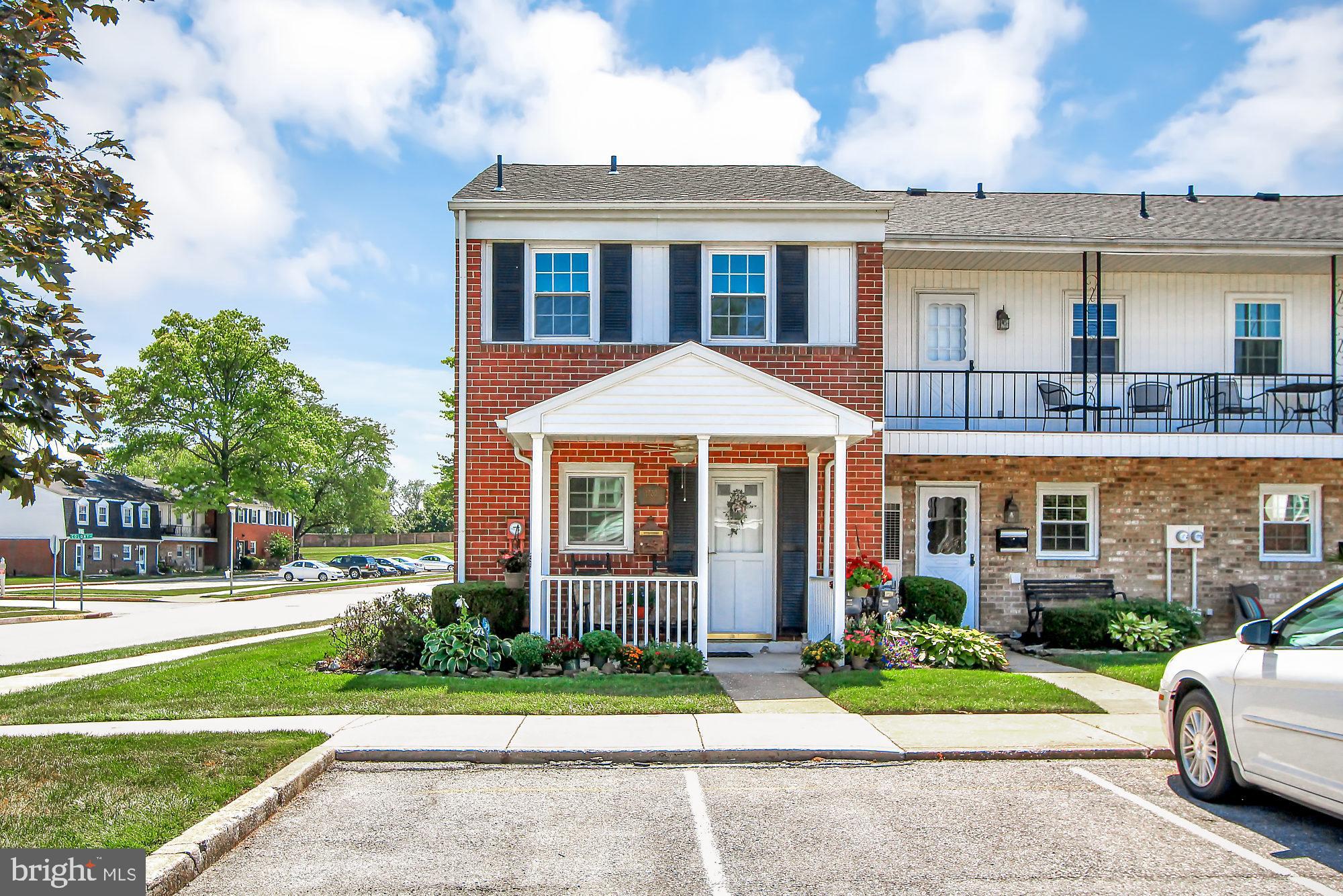 COLONY PARK CONDOS - Residential