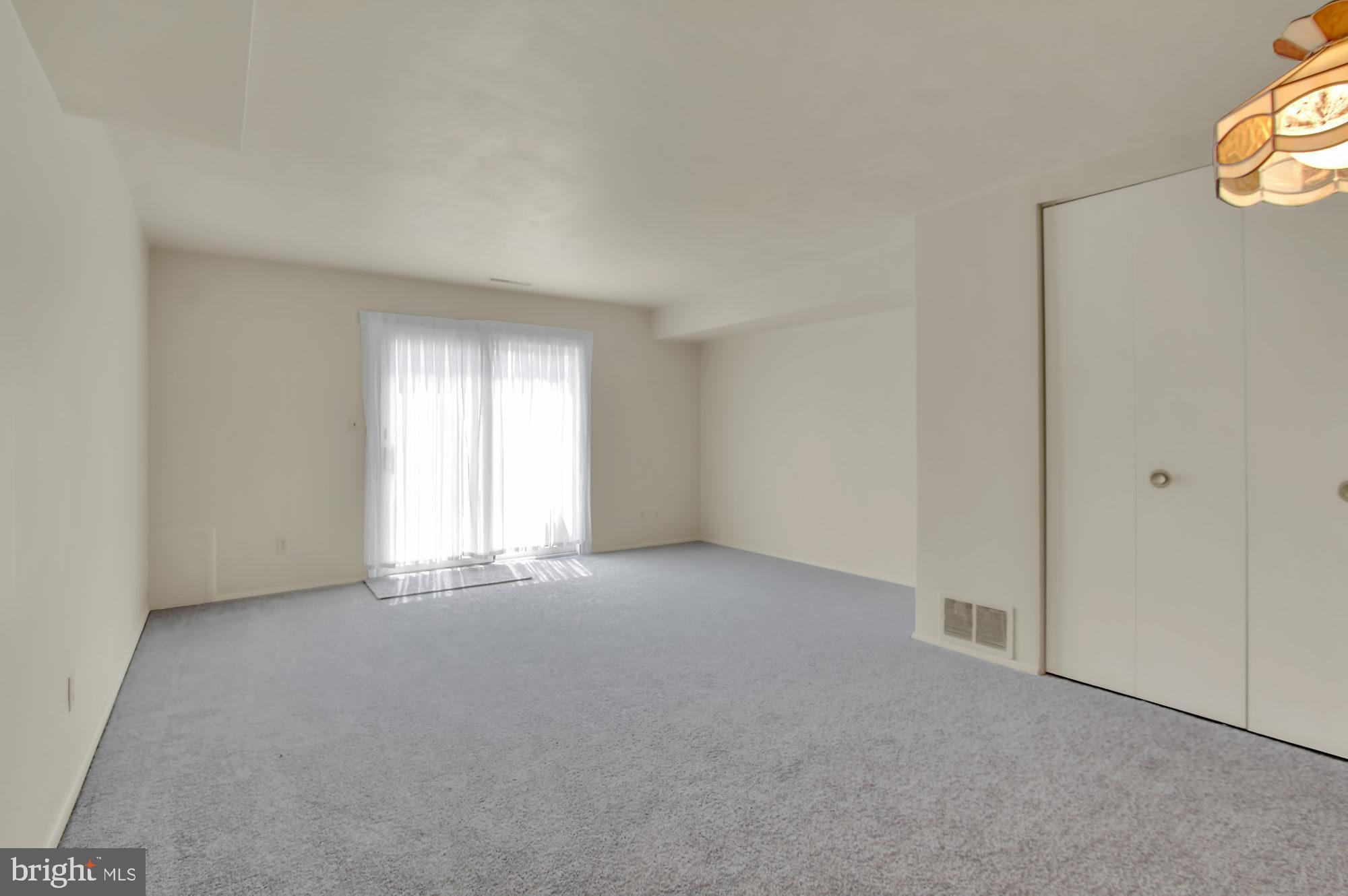 COLONY PARK CONDOS - Residential