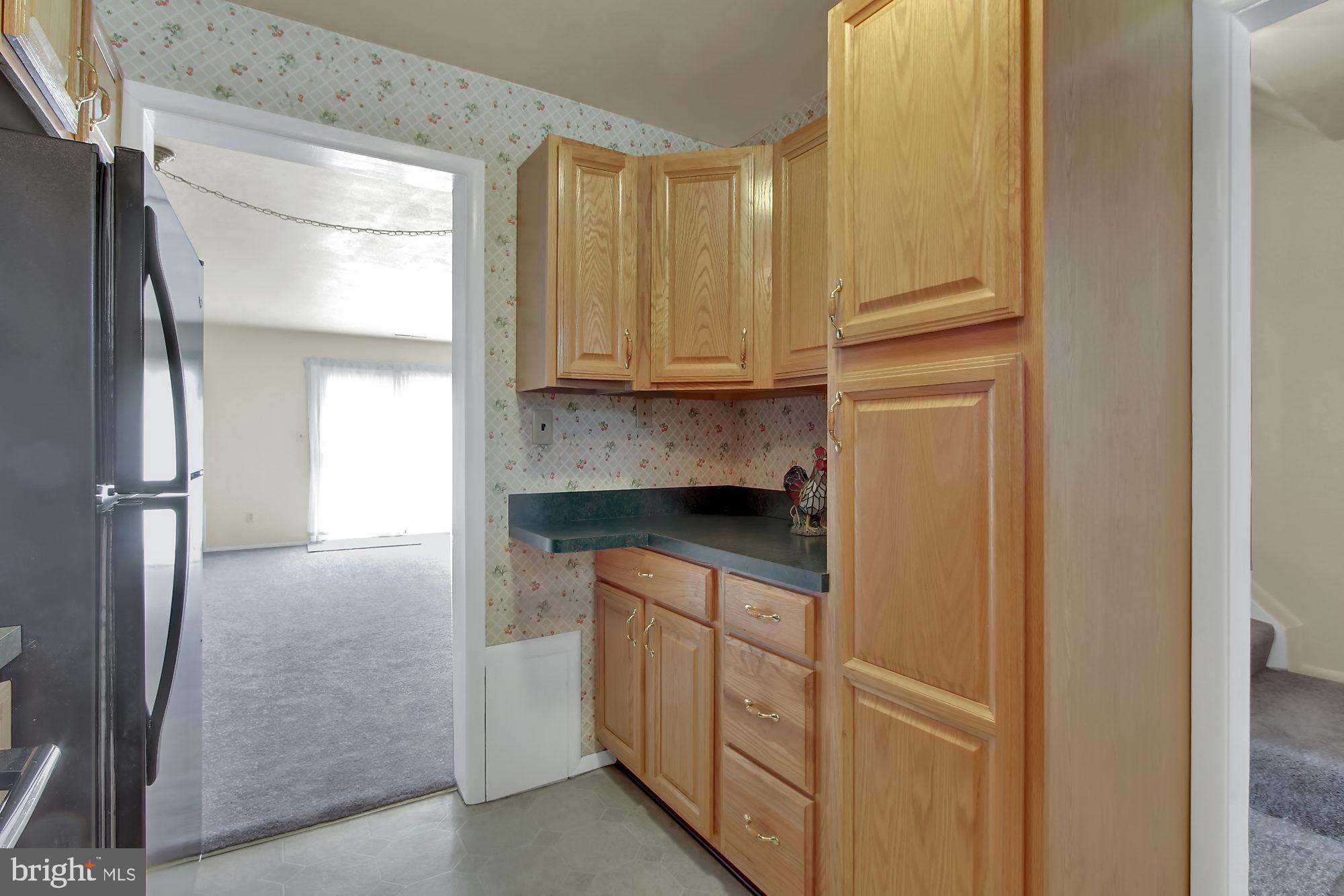 COLONY PARK CONDOS - Residential