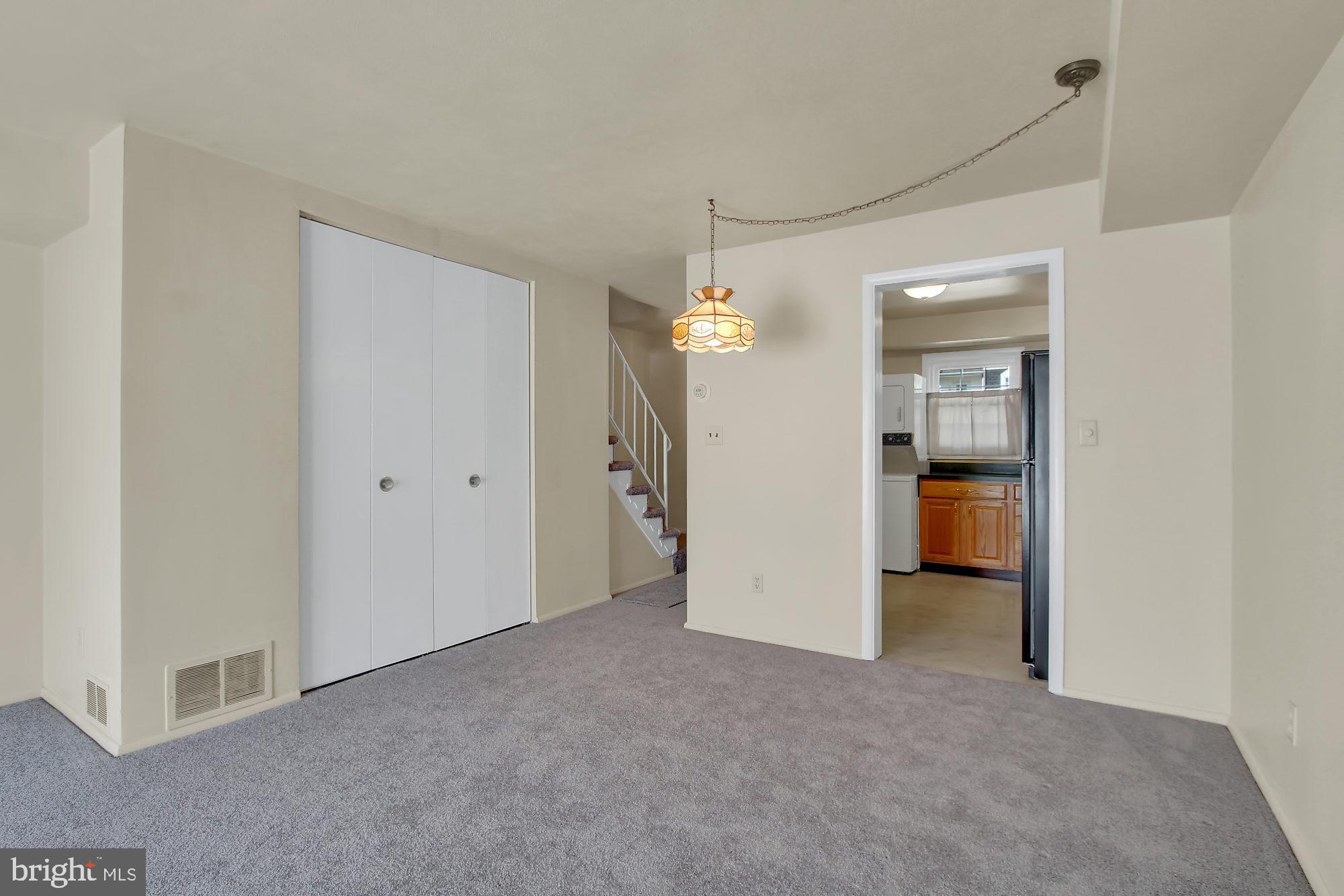 COLONY PARK CONDOS - Residential