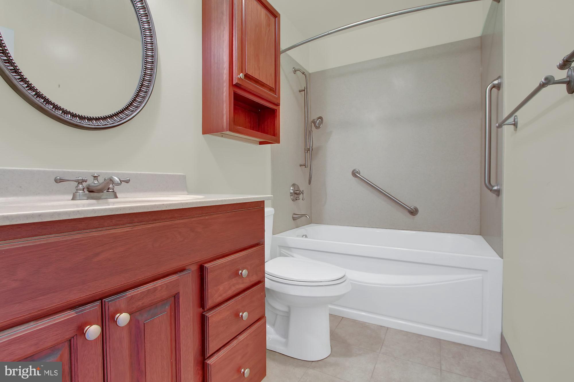 COLONY PARK CONDOS - Residential