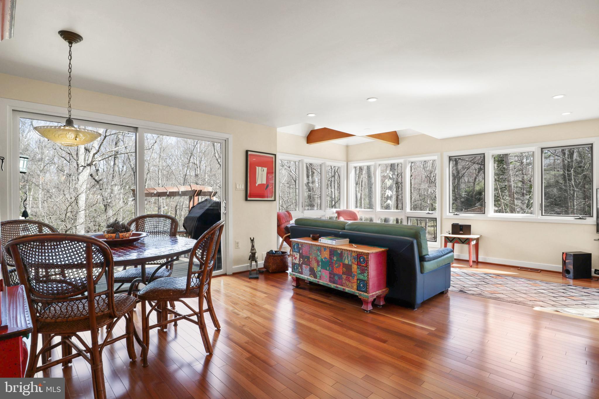 VALE SPRING WOODS - Residential