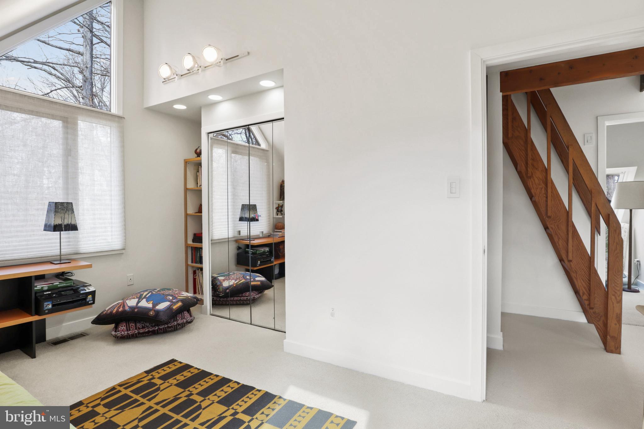 VALE SPRING WOODS - Residential