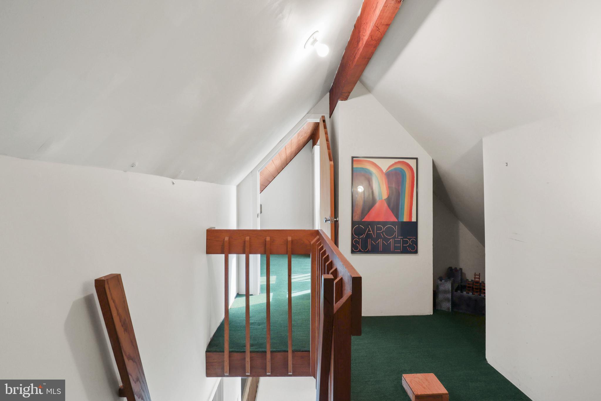 VALE SPRING WOODS - Residential