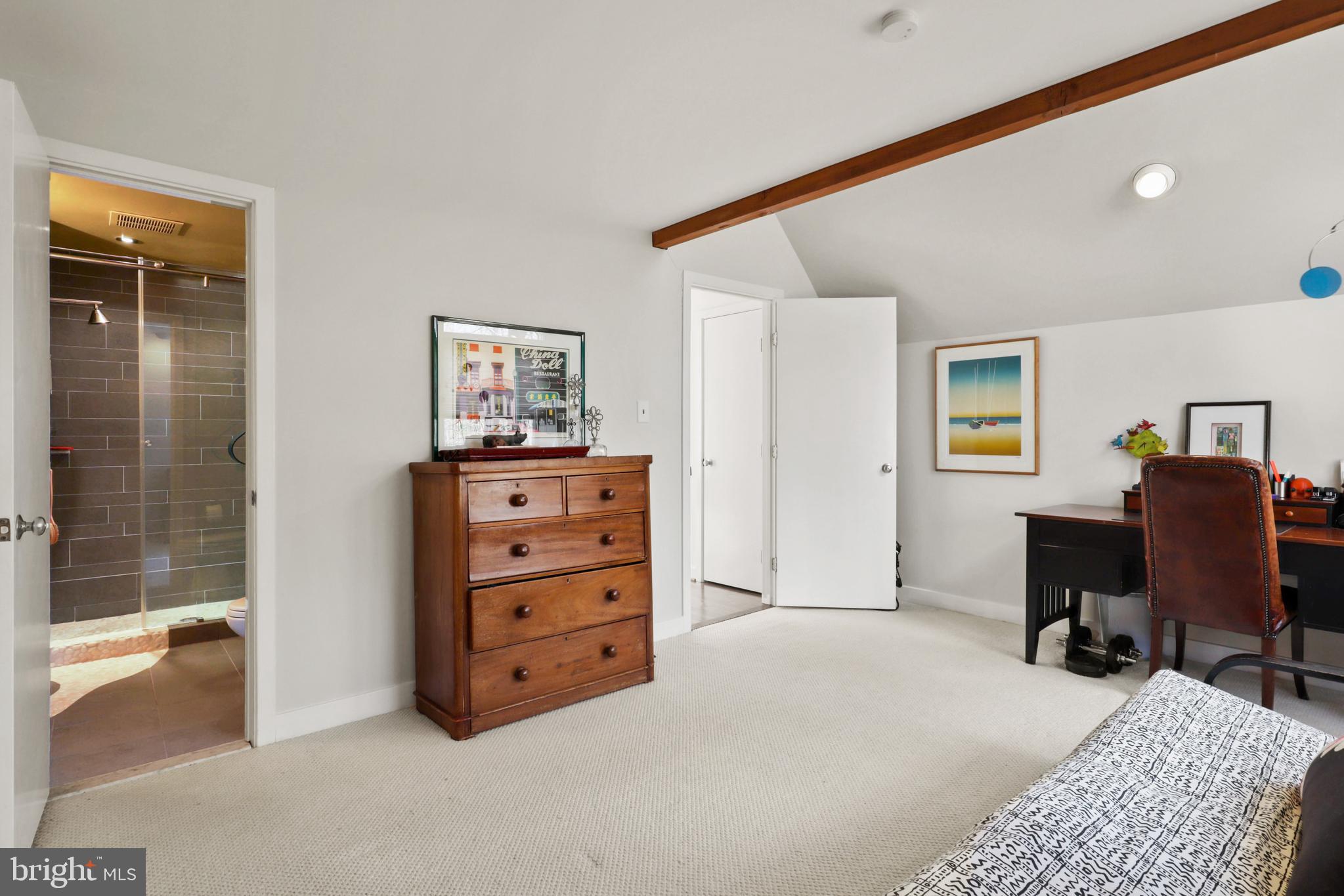 VALE SPRING WOODS - Residential