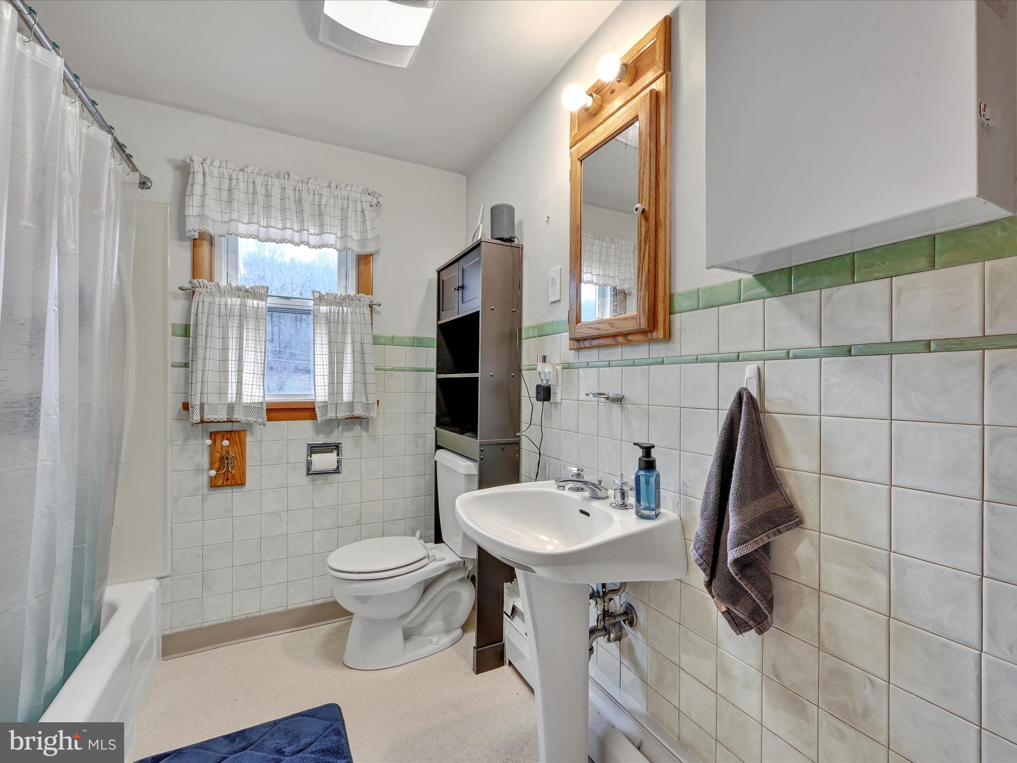 EARL TOWNSHIP - Residential