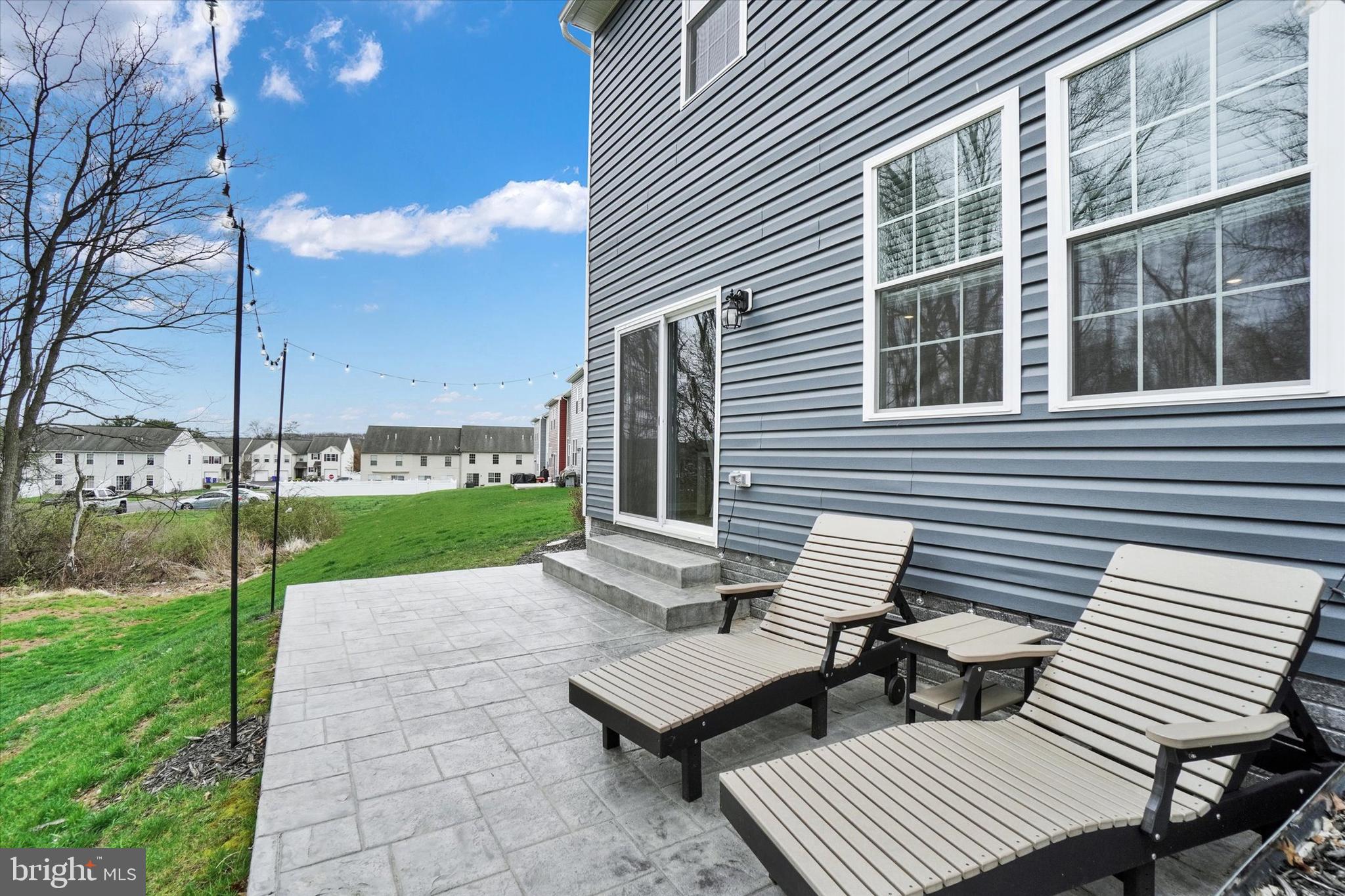 LOCUST RUN - Residential