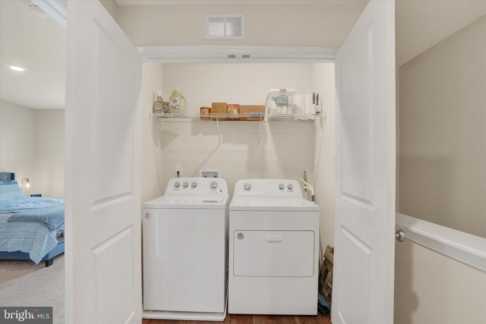 LOCUST RUN - Residential