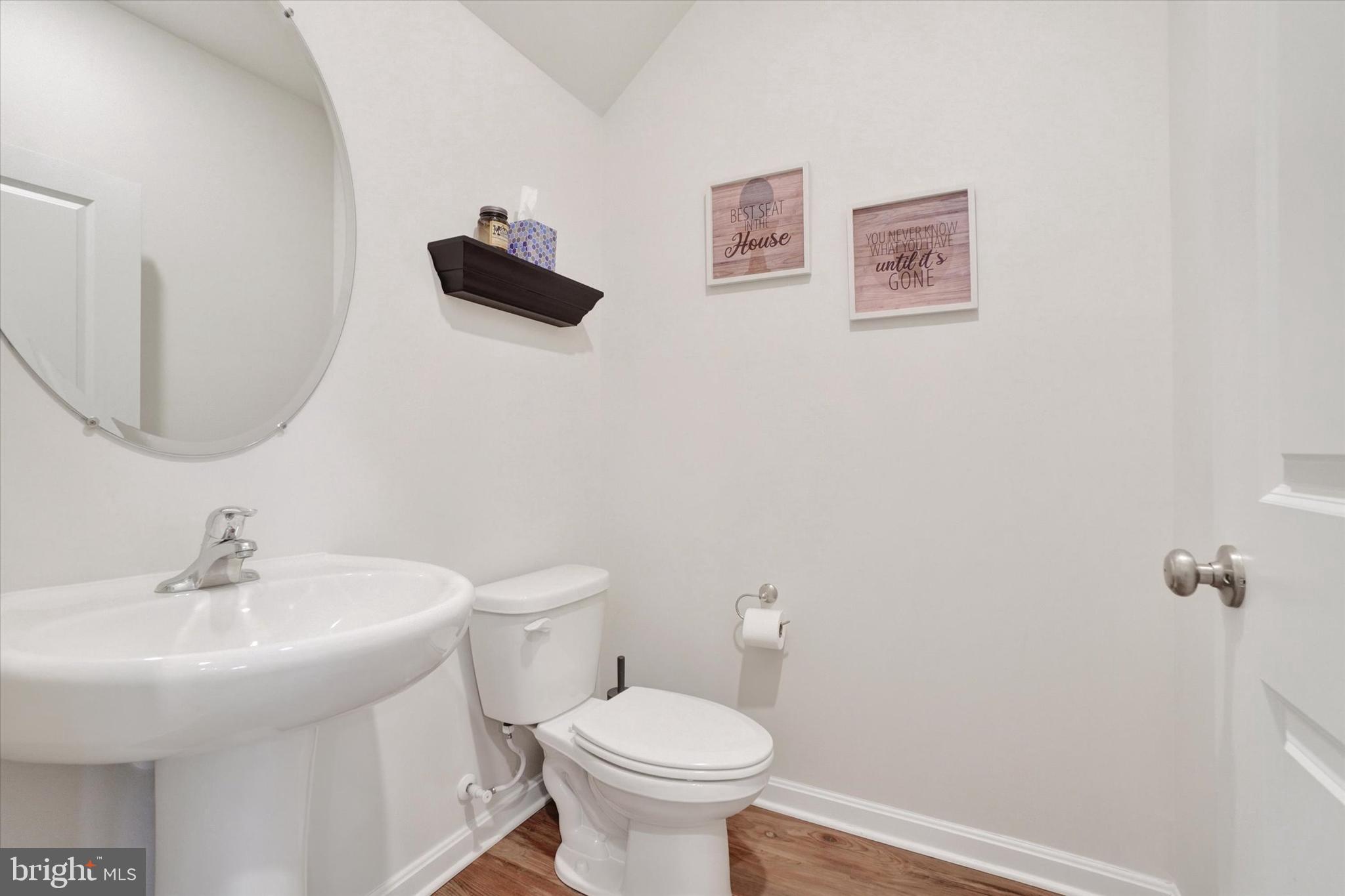 LOCUST RUN - Residential