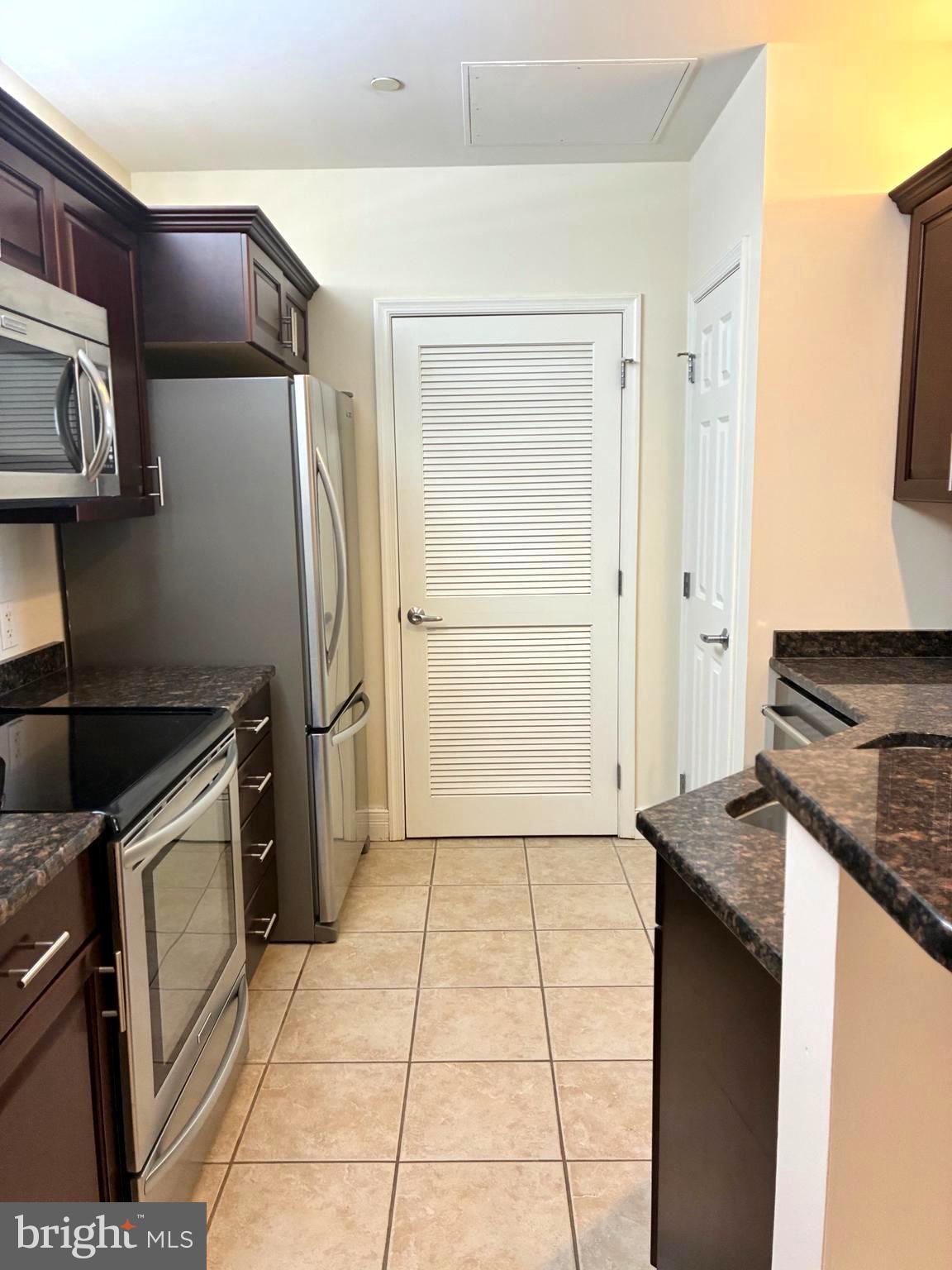 1600 ARCH STREET 1407