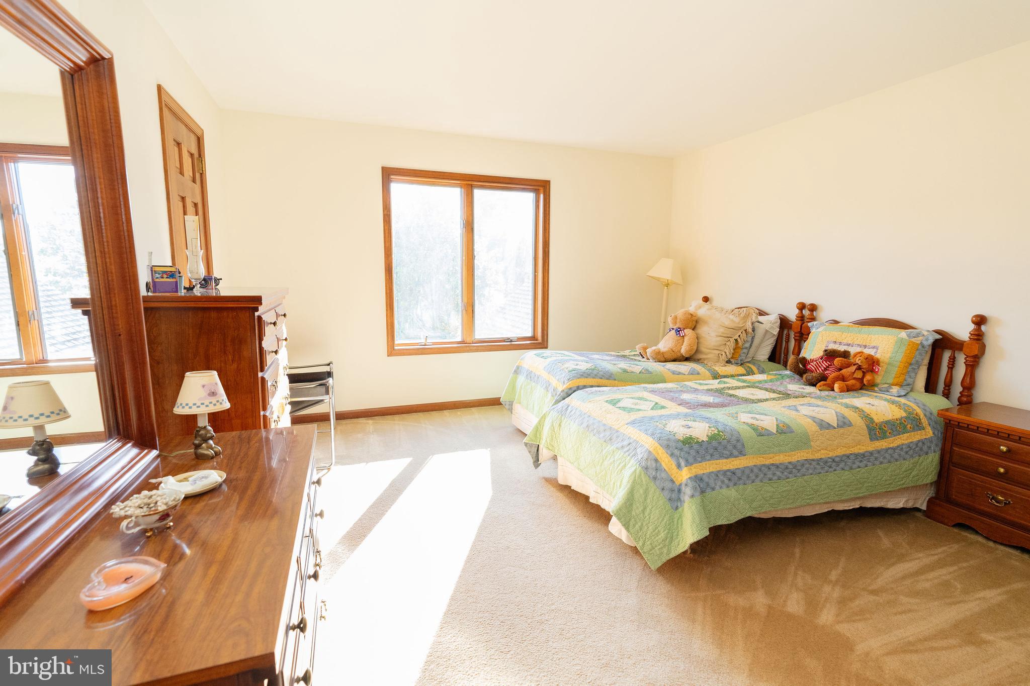 PENNSBURY HGTS - Residential