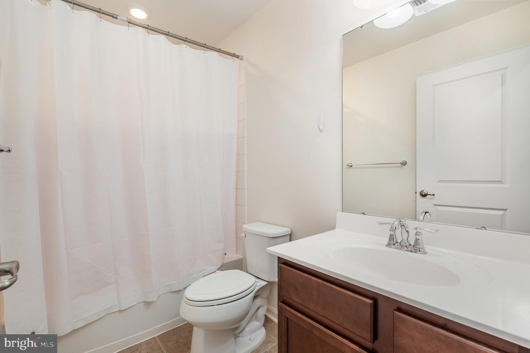 8639 ROSECRANS LANE