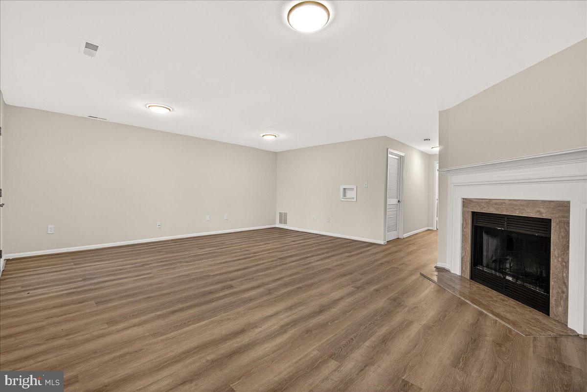 CHURCHILL - Residential