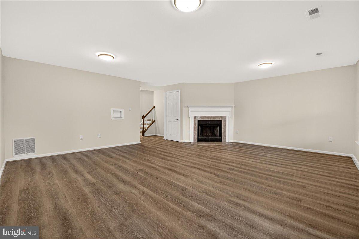 CHURCHILL - Residential