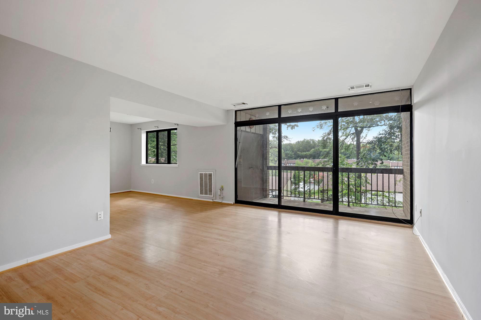 1645 PARKCREST CIRCLE 7D/200